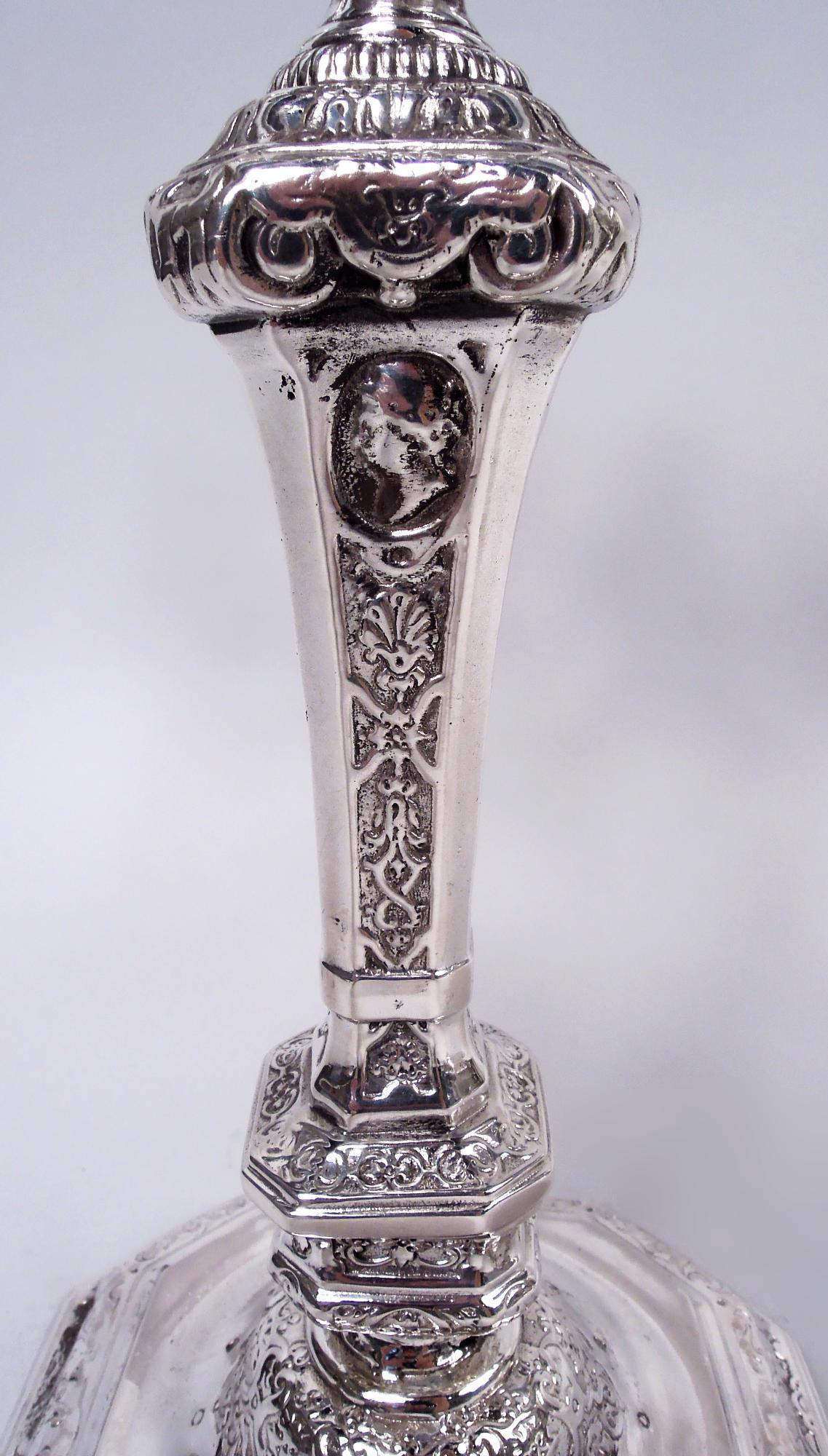 Paire de chandeliers à 5 lumières en argent de style renaissance française en vente 6
