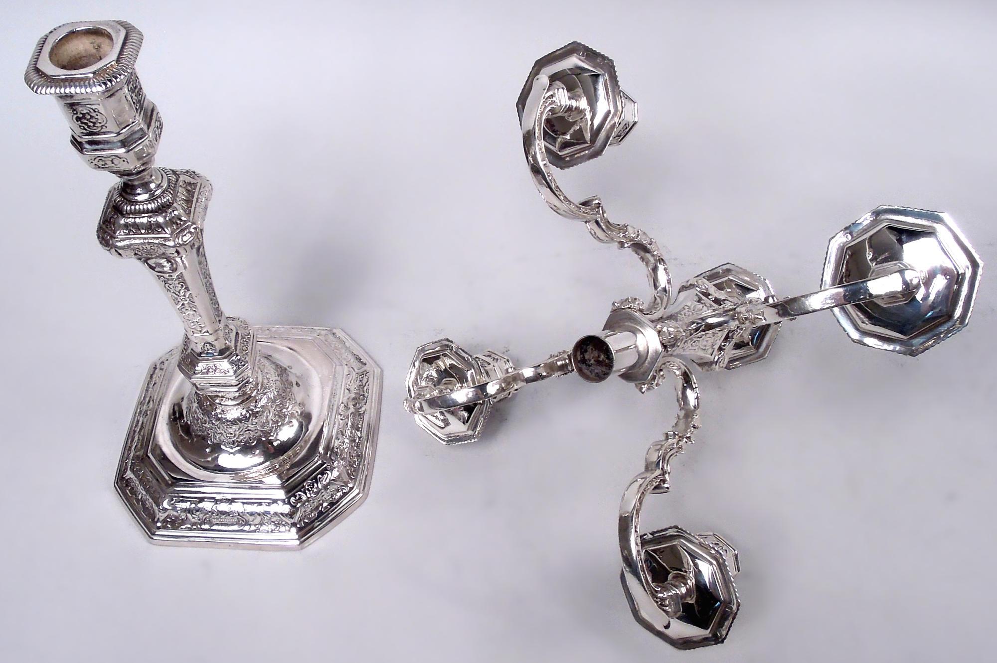 Néo-Renaissance Paire de chandeliers à 5 lumières en argent de style renaissance française en vente