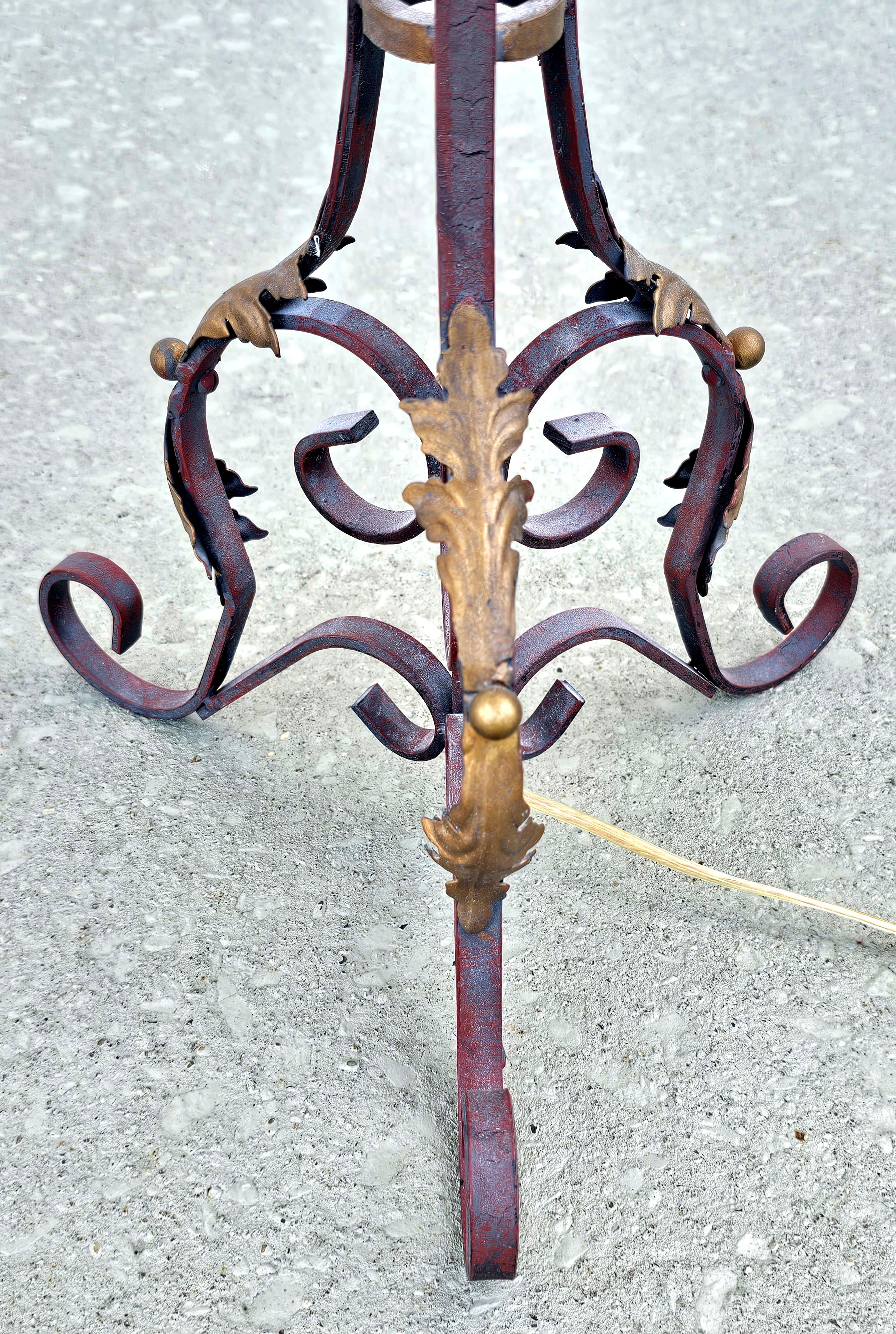 Pair of Impressive French Renaissance Style Patinated Metainand Partial Gilt Table Lamps
Measures 12