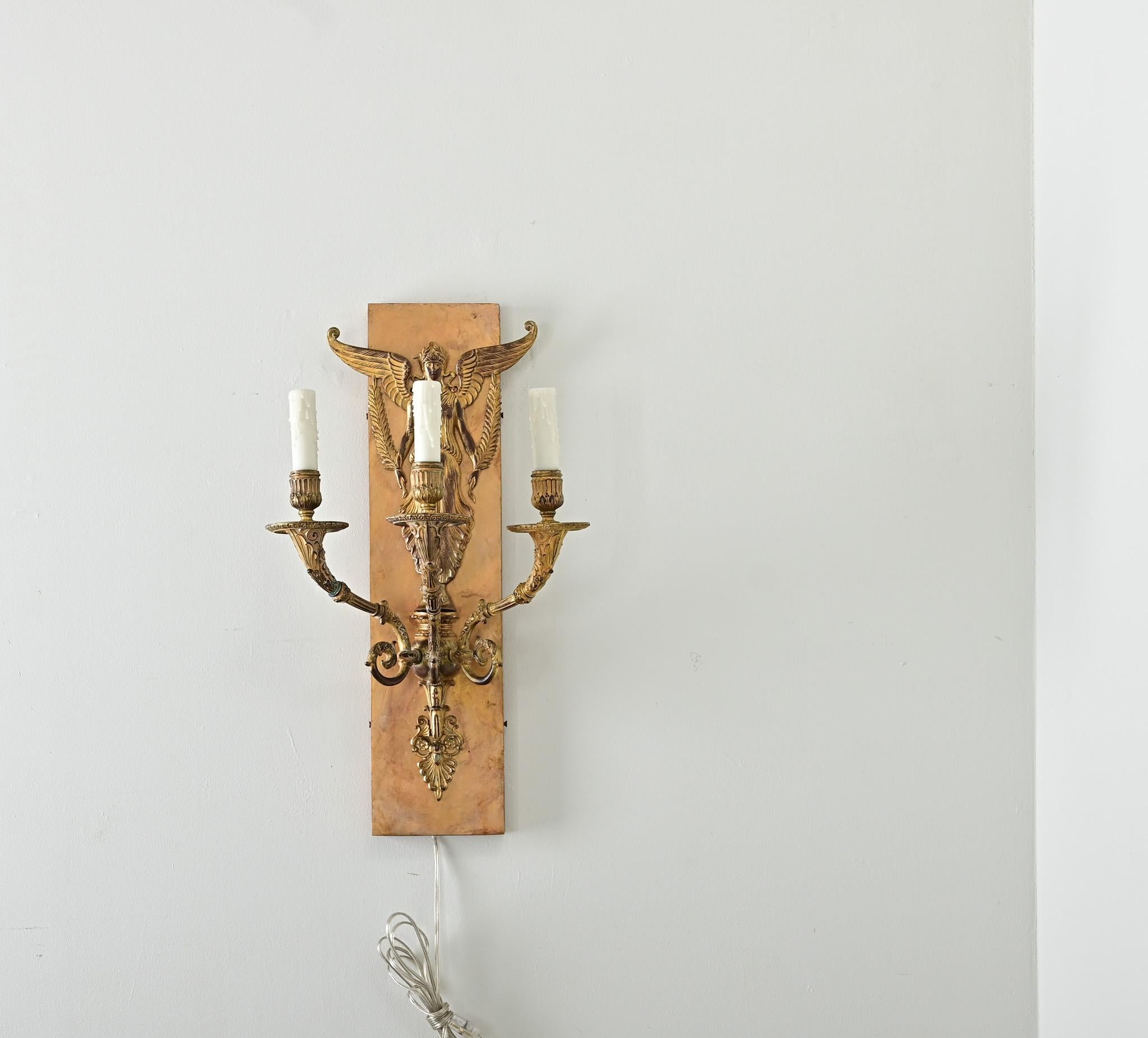 Bronzed Pair of French Restauration Gilt Bronze Sconces For Sale