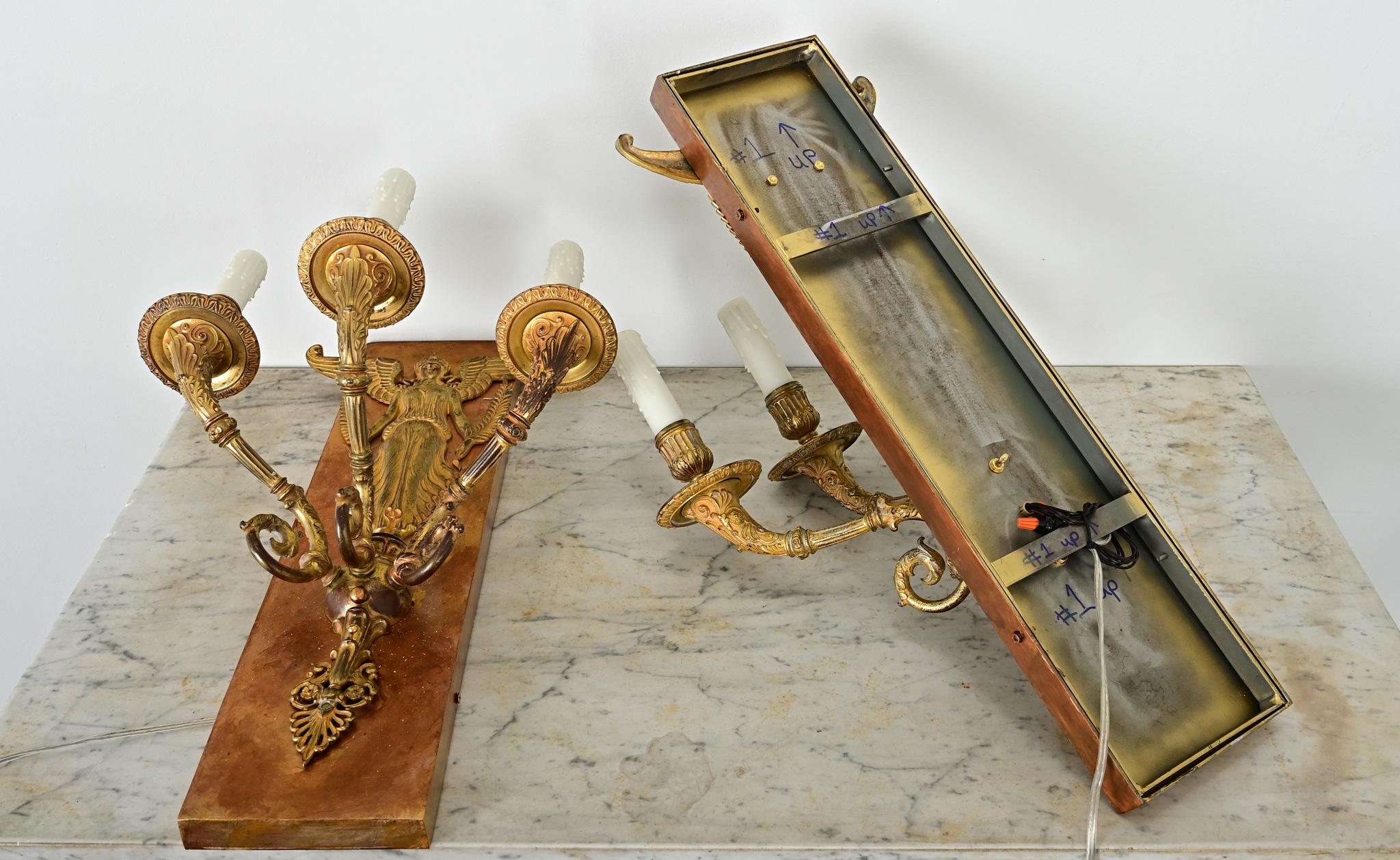 Pair of French Restauration Gilt Bronze Sconces For Sale 2
