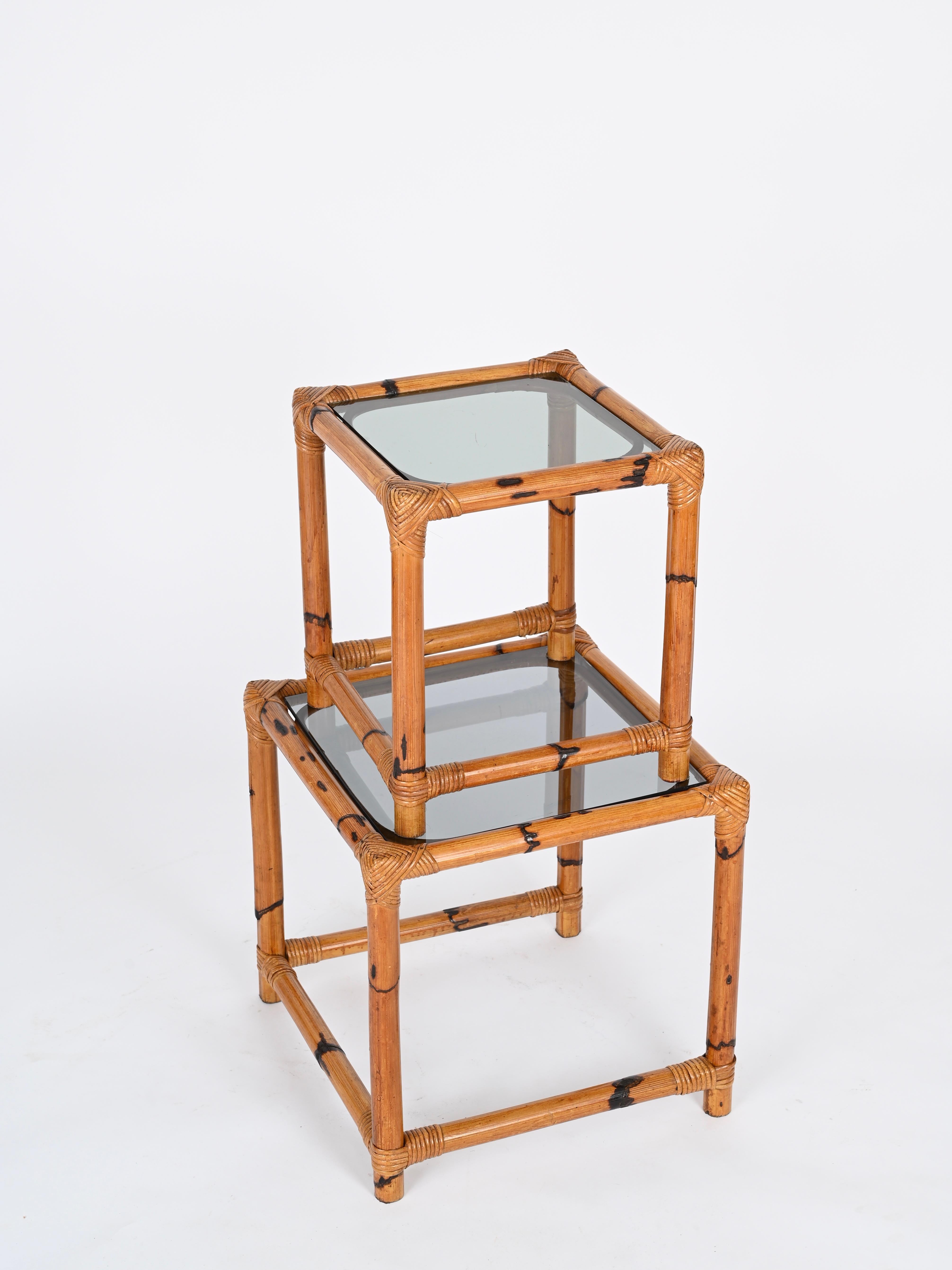 20th Century Pair of French Riviera Nesting Bamboo Coffee Tables with Smoked Top, Italy 1970s For Sale