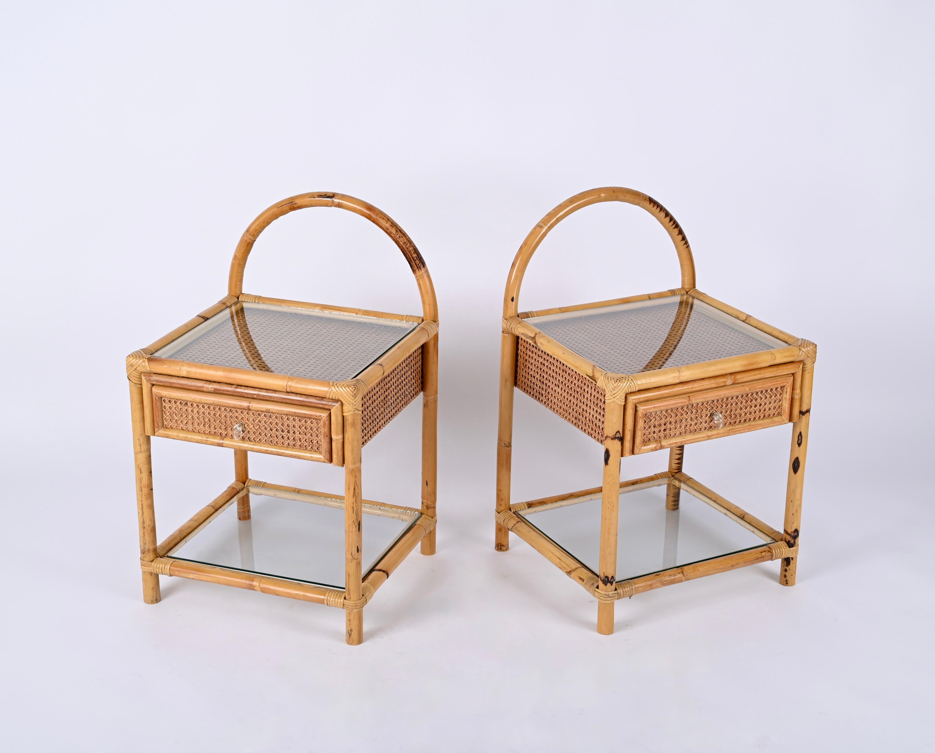 Mid-Century Modern Pair of French Riviera Nightstands in Bamboo, Rattan and Straw, Italy 1970s For Sale