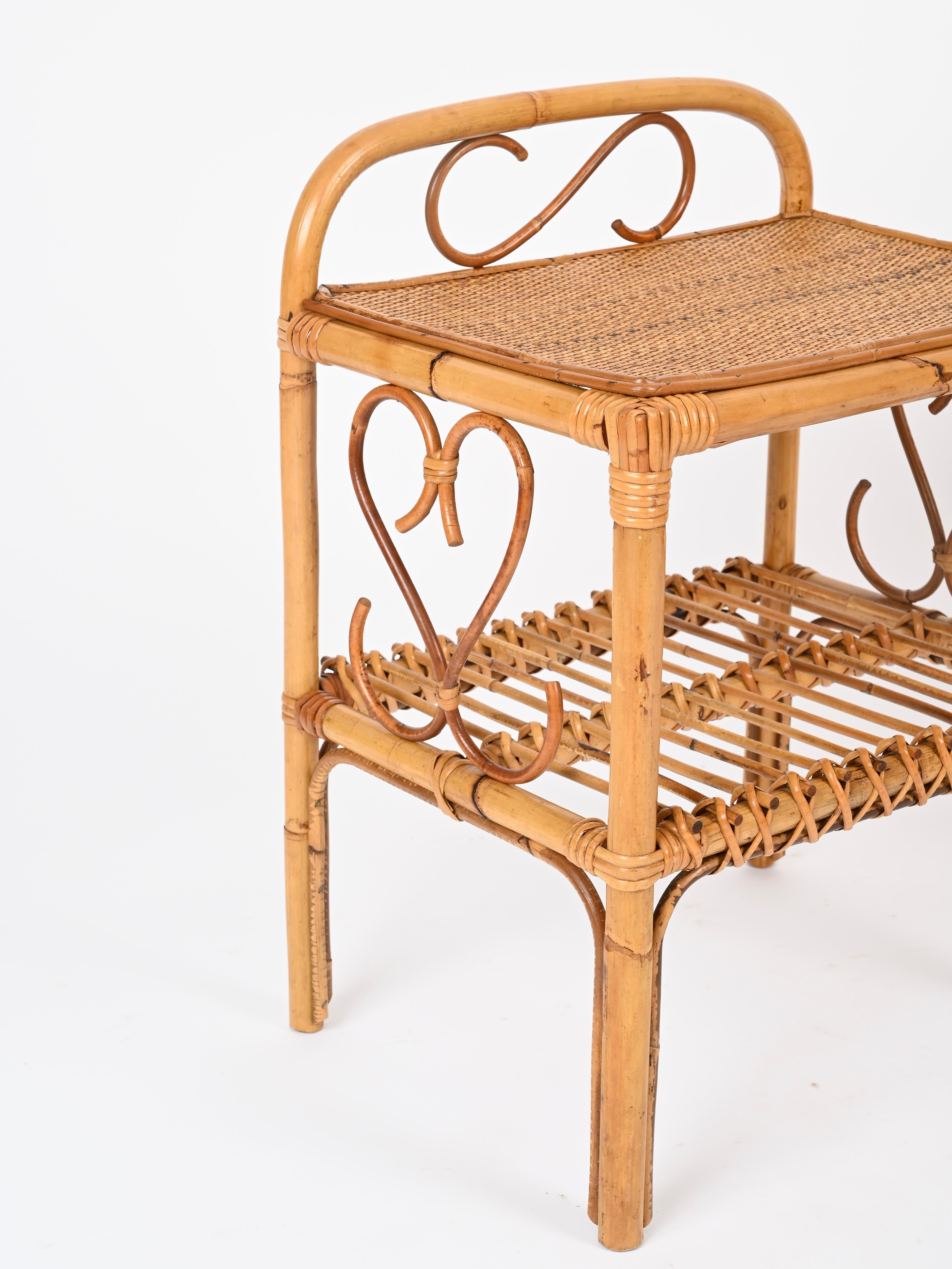 italien Paire de tables de nuit de la Côte d'Azur en bambou, rotin et osier, Italie, années 1960 en vente