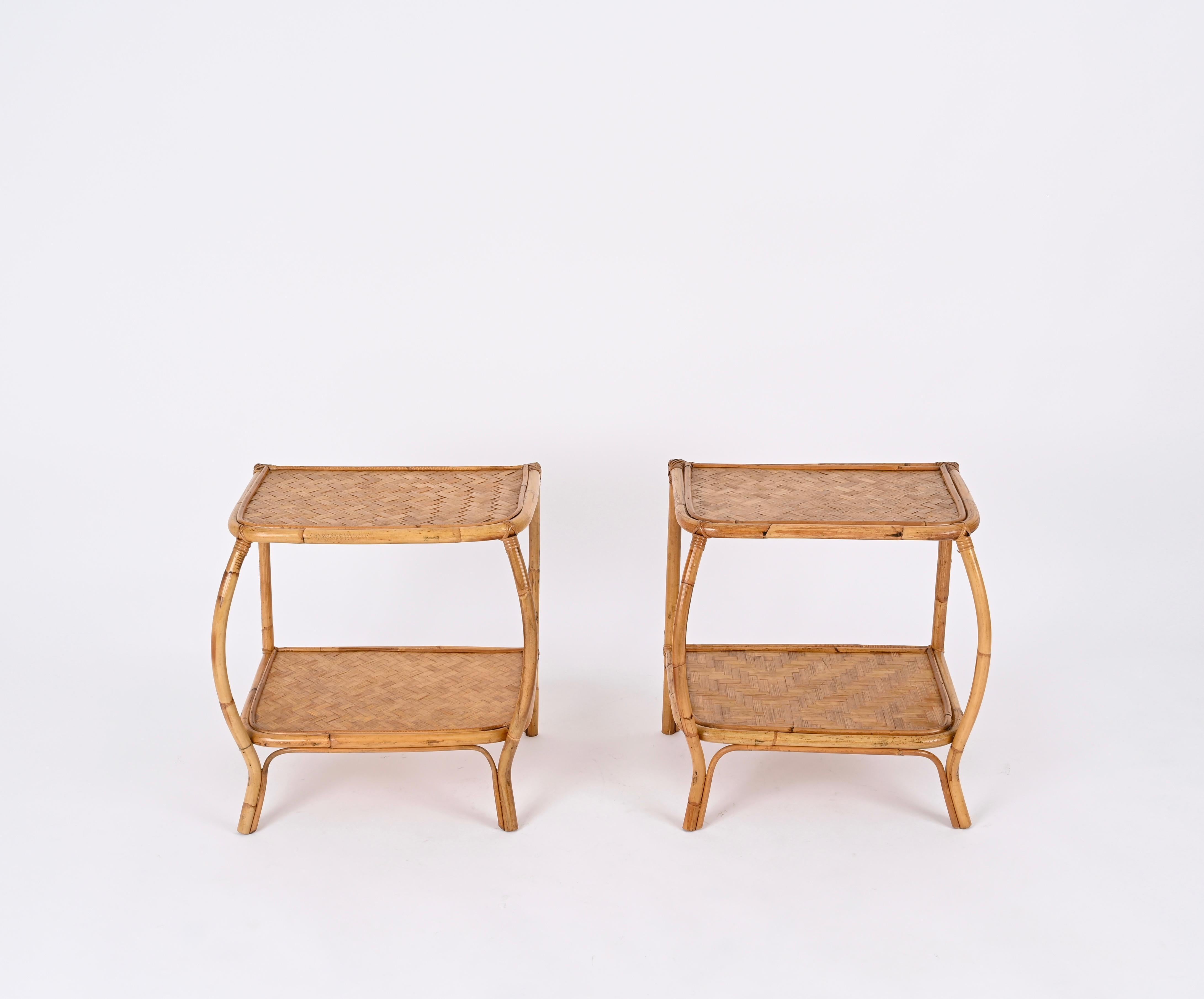 Mid-Century Modern Pair of French Riviera Nightstands in Curved Bamboo and Rattan, Italy 1970s