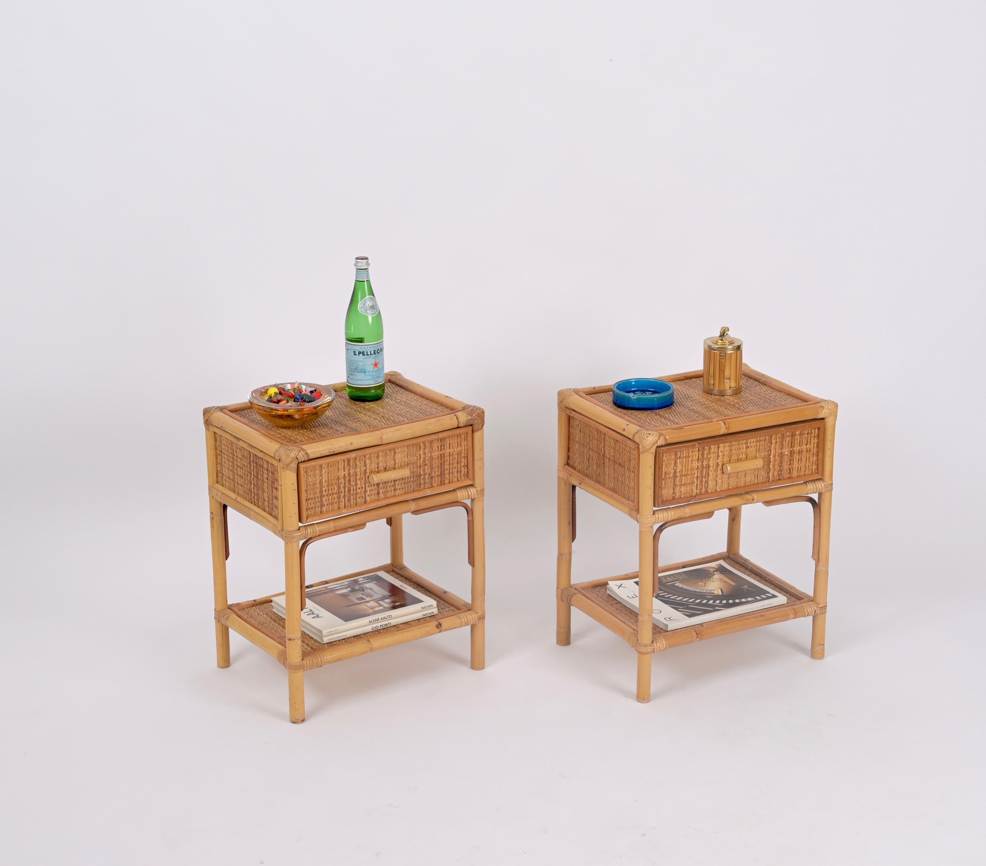 Fantastic pair of Mid-Century bedside tables in bamboo, hand-woven wicker and rattan. These lovely bedside tables were designed in Italy in the 1970s.

These gorgeous and sturdy nightstands are entirely made of bamboo canes and enriched all around