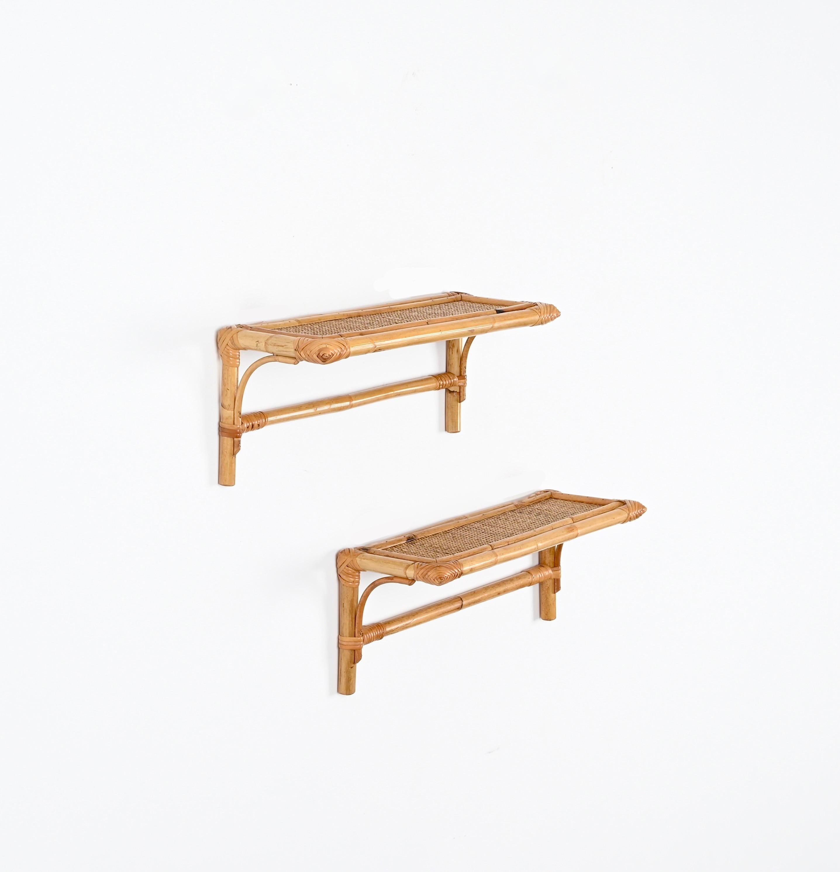 Pair of French Riviera Shelves in Rattan and Wicker, Italy 1970s For Sale 3