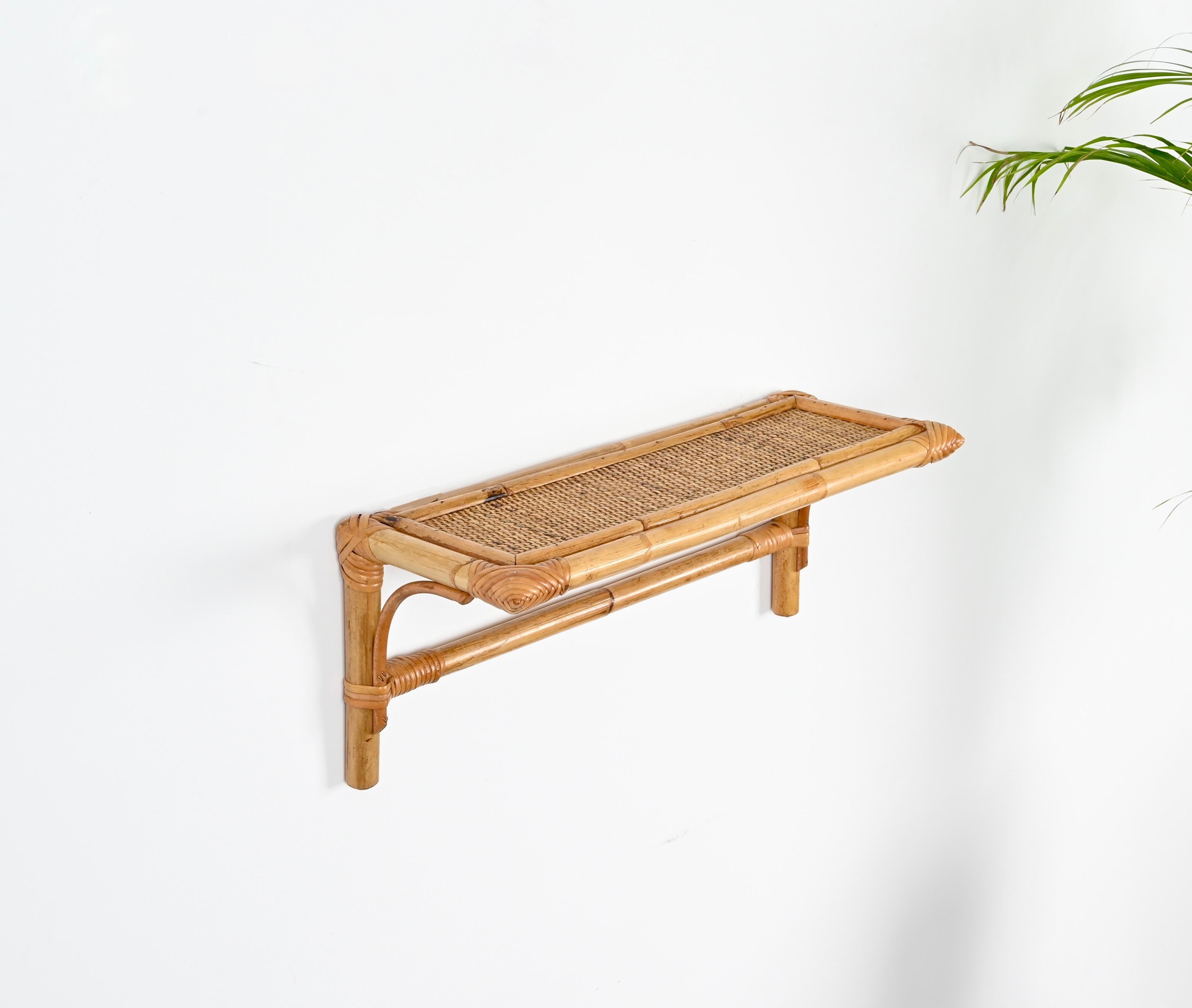 20th Century Pair of French Riviera Shelves in Rattan and Wicker, Italy 1970s For Sale