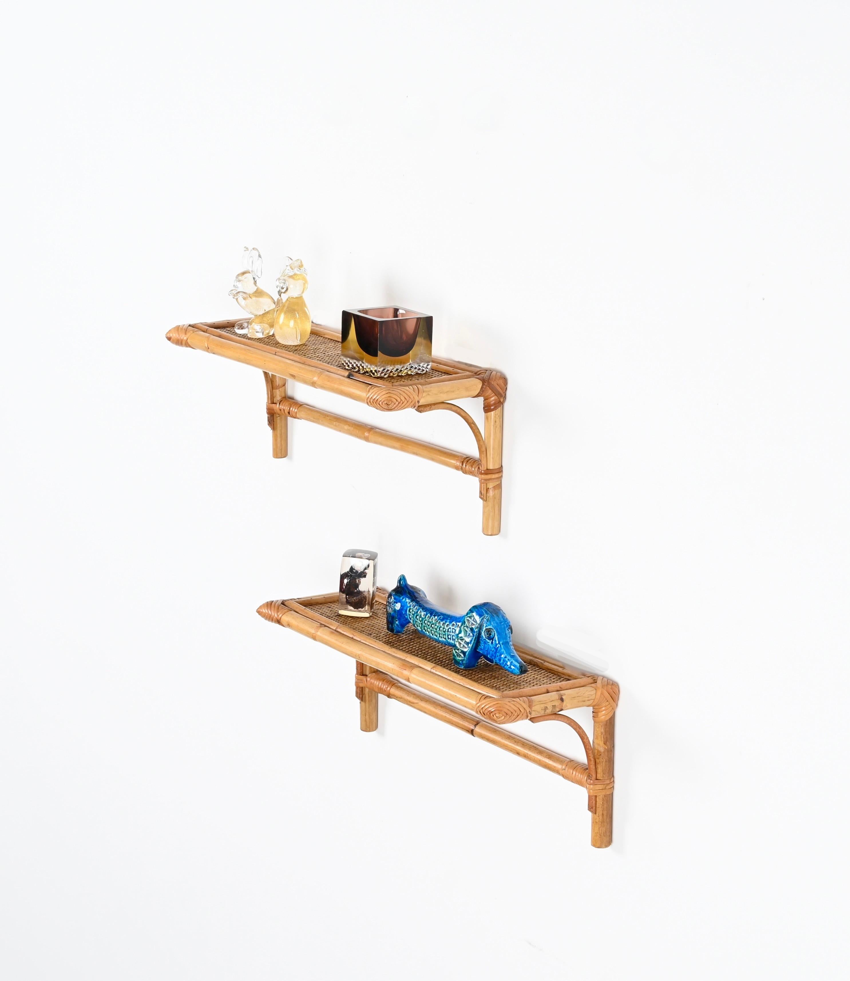 Pair of French Riviera Shelves in Rattan and Wicker, Italy 1970s For Sale 1
