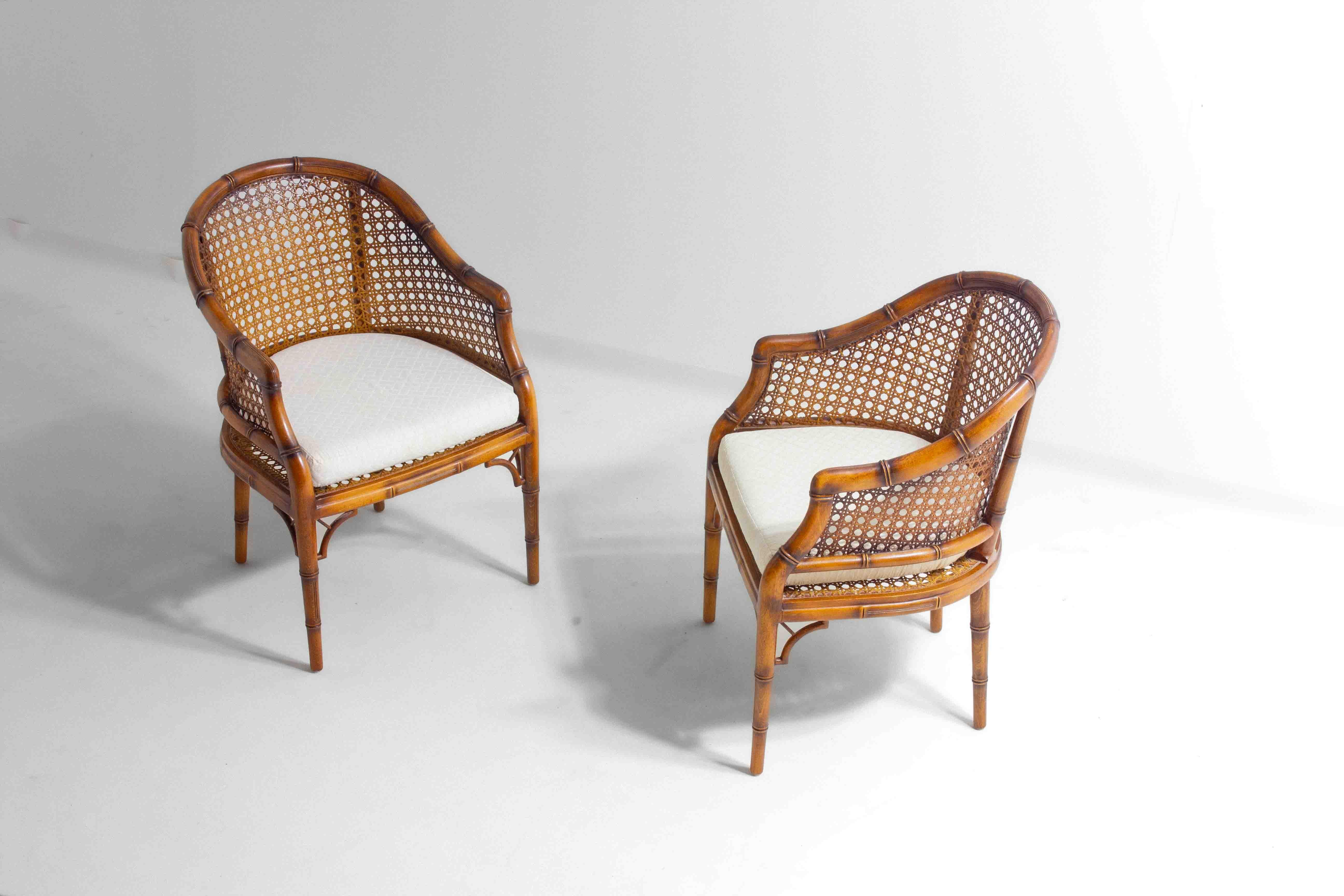 Pair of French Riviera style faux bamboo lounge chairs in wicker, 1980s For Sale 4