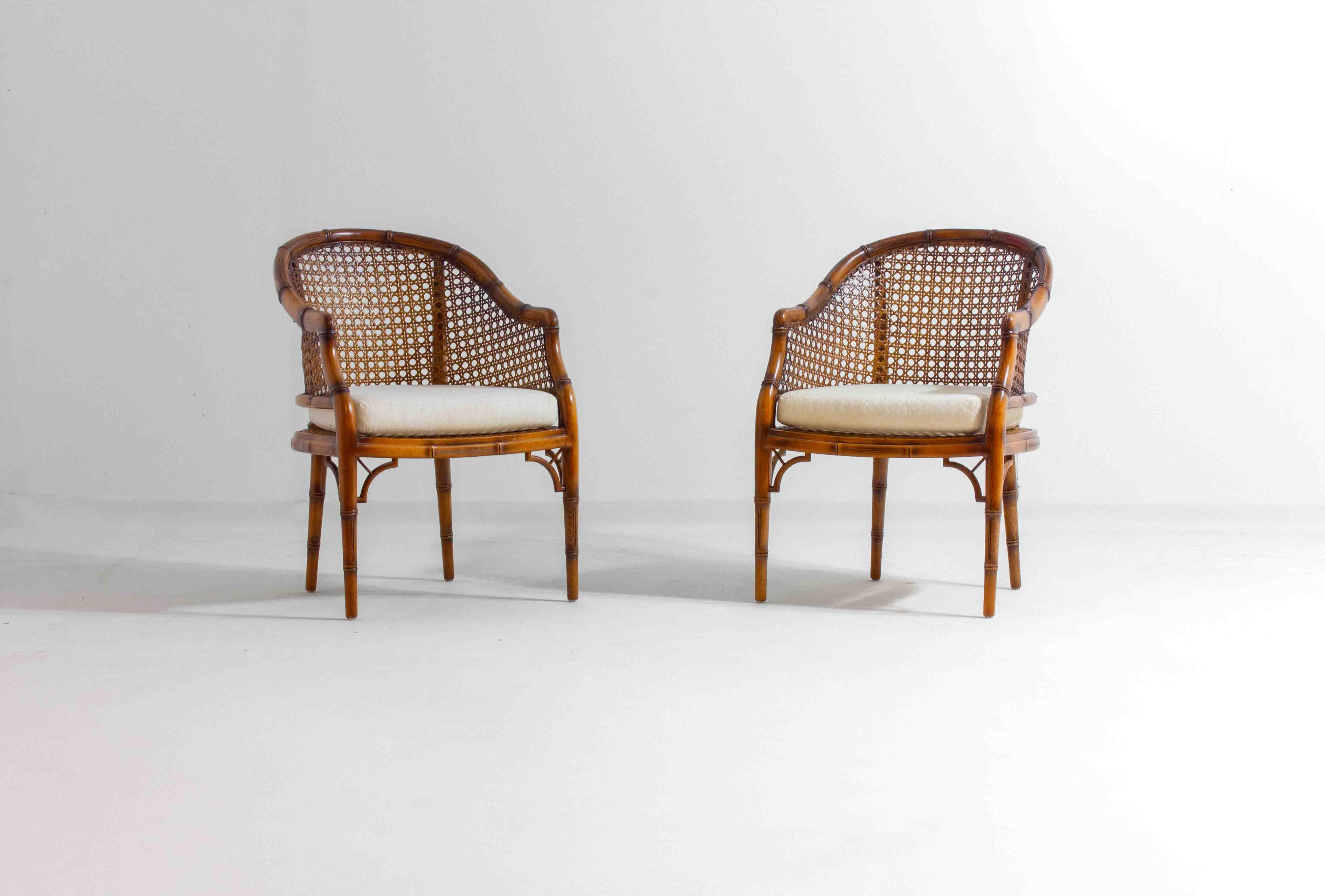 Pair of French Riviera style faux bamboo lounge chairs in wicker, 1980s For Sale 2