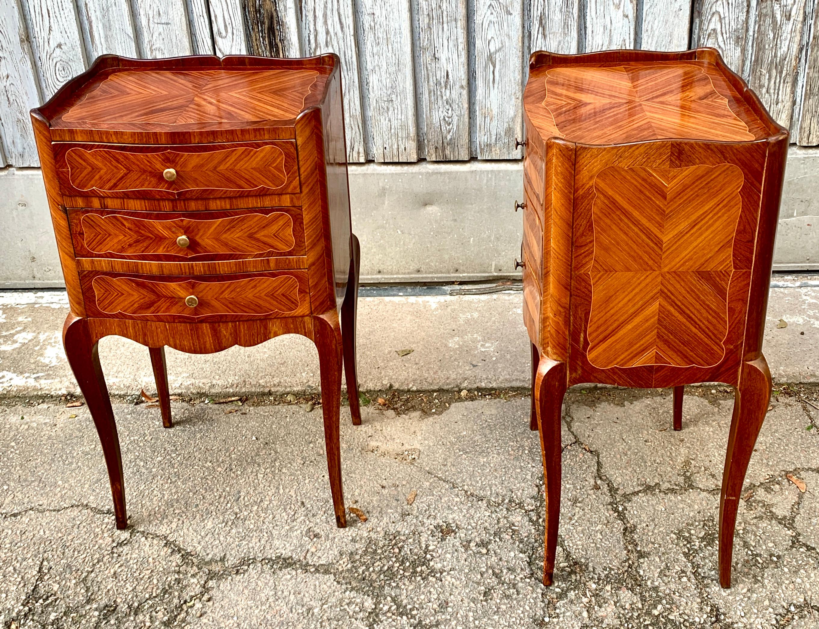 Pair of French Rococo Nightstands In Mahogany  3
