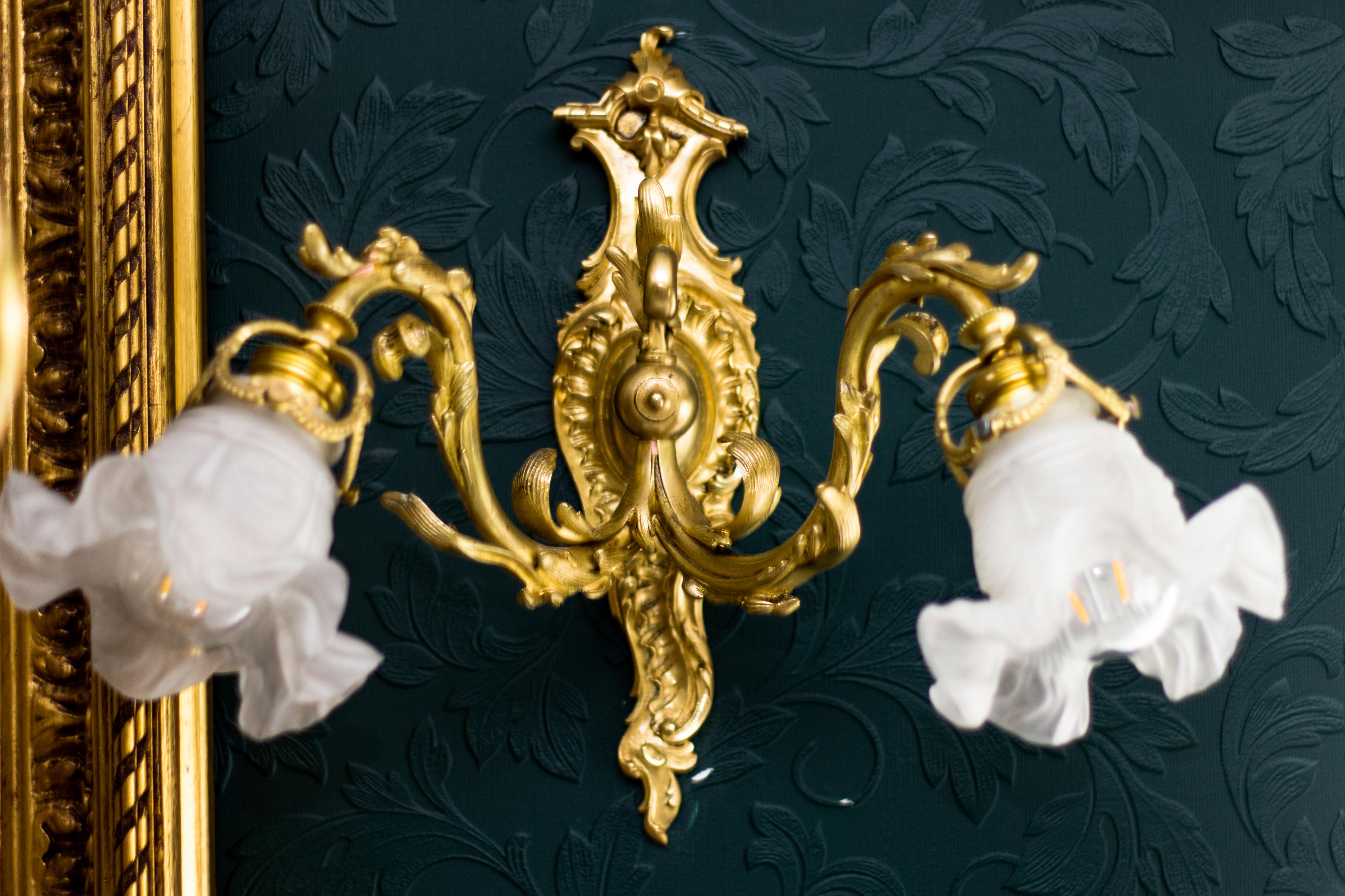 Pair of French Rococo Style Bronze and Frosted Glass Sconces Wall Lamps 6