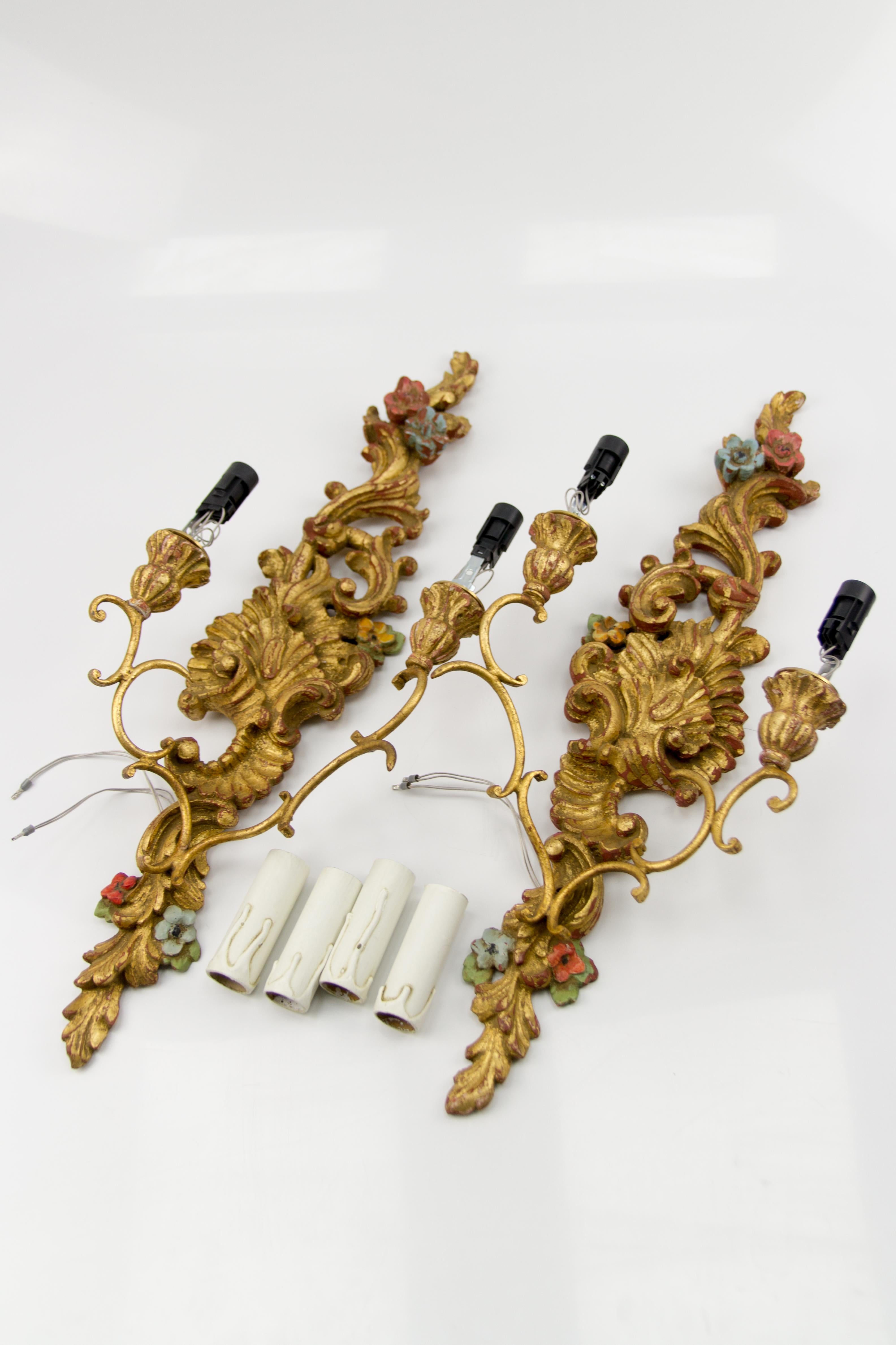 Pair of French Rococo Style Carved and Polychrome Painted Wood Sconces, 1930s For Sale 8