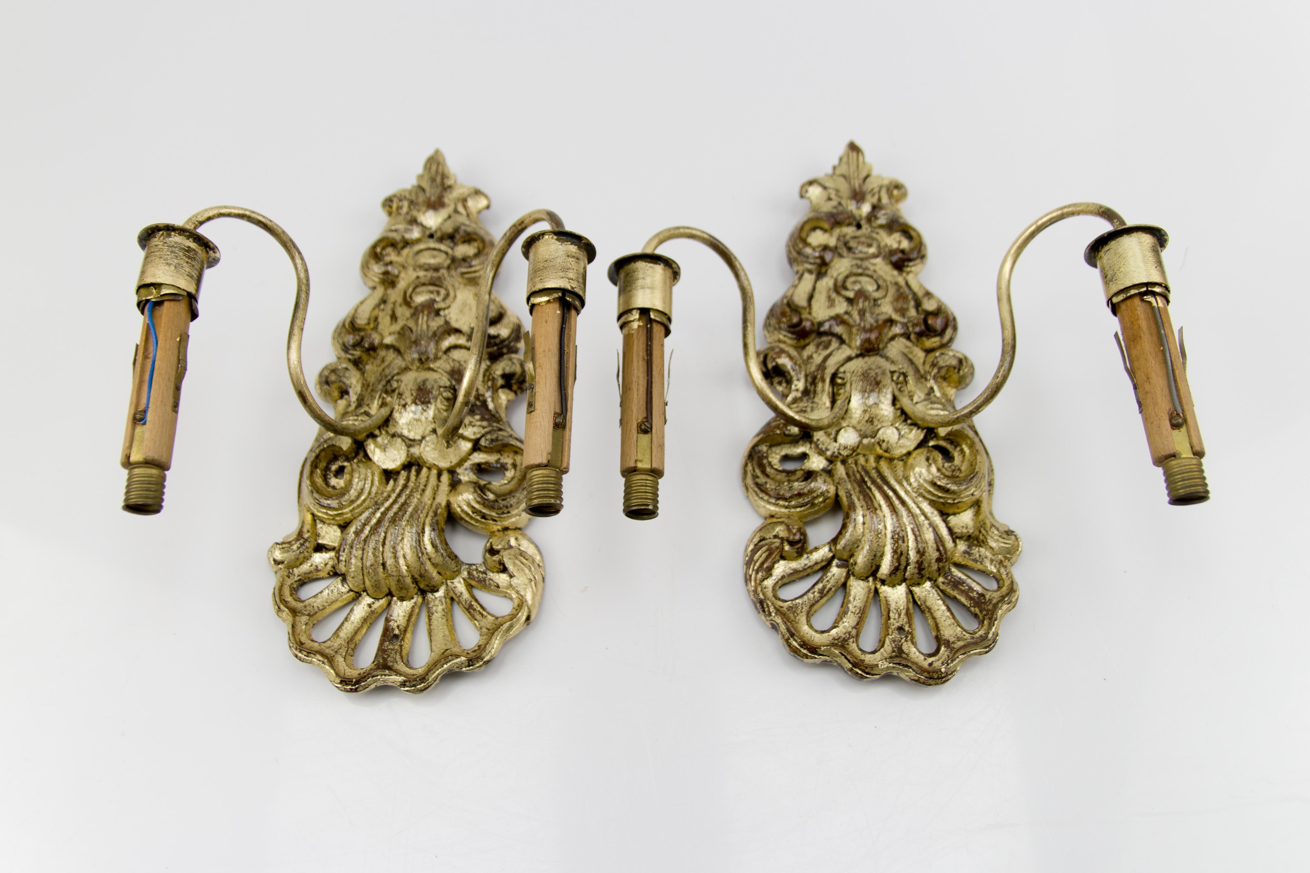 Pair of French Rococo Style Carved Wood and Crystal Glass Sconces 12