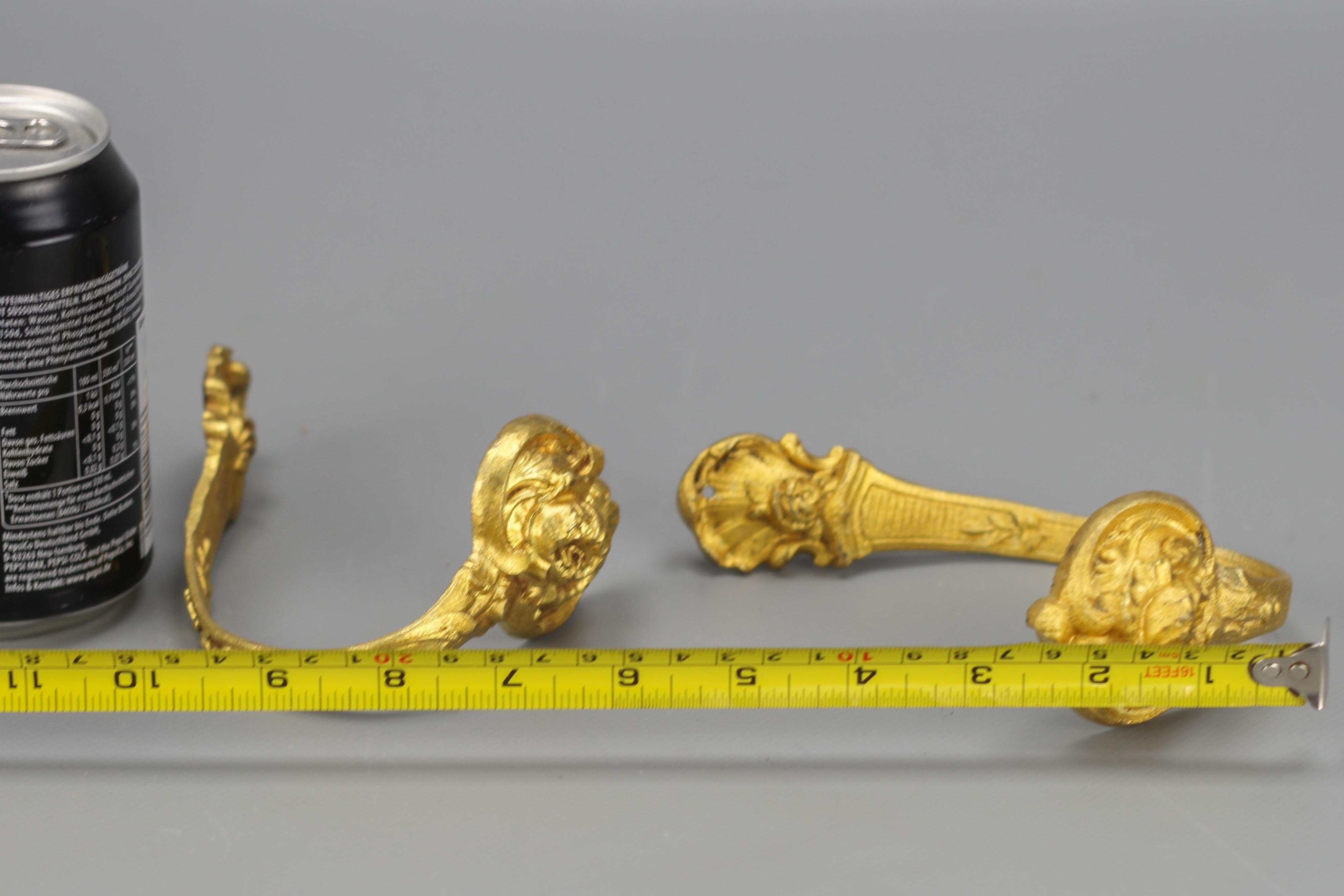 Pair of French Rococo Style Gilt Bronze Curtain Tiebacks or Curtain Holders For Sale 12