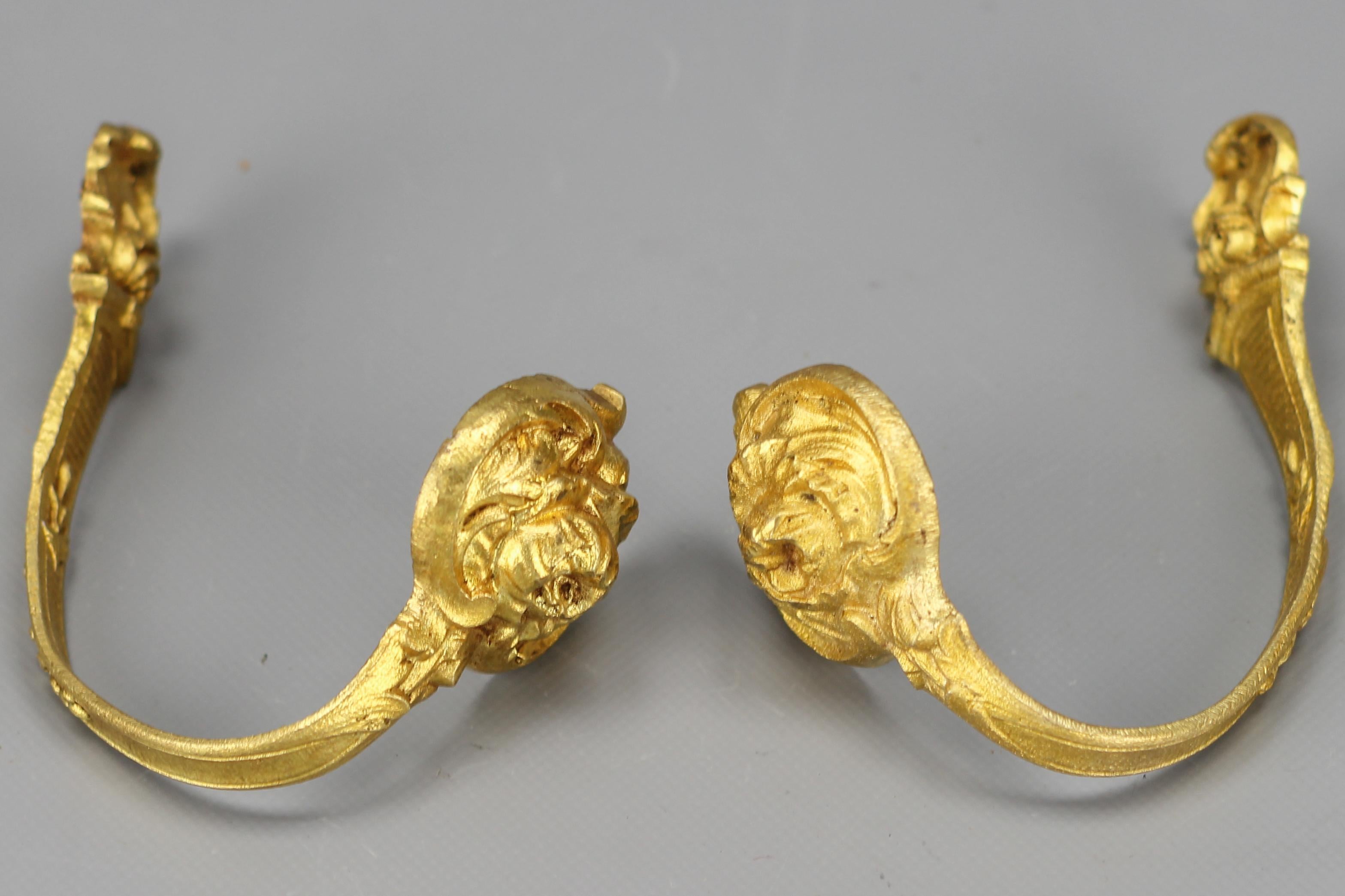 Pair of French Rococo Style Gilt Bronze Curtain Tiebacks or Curtain Holders For Sale 3