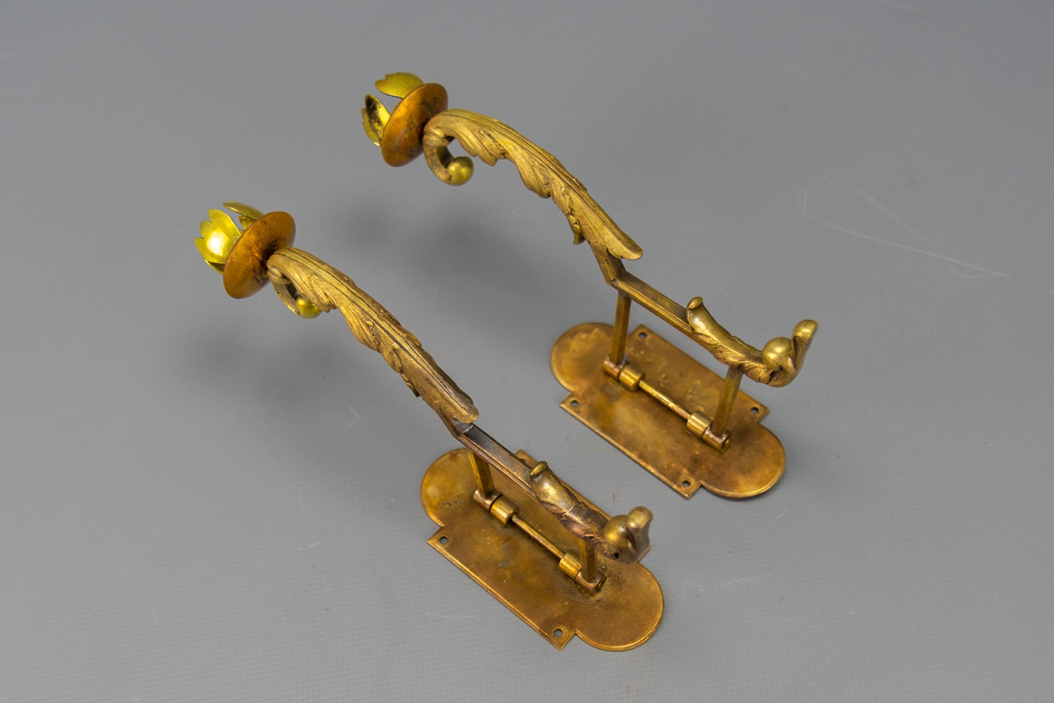 Pair of French Rococo Style Piano Wall Sconces Swivel Candle Holders, ca. 1900 In Good Condition For Sale In Barntrup, DE