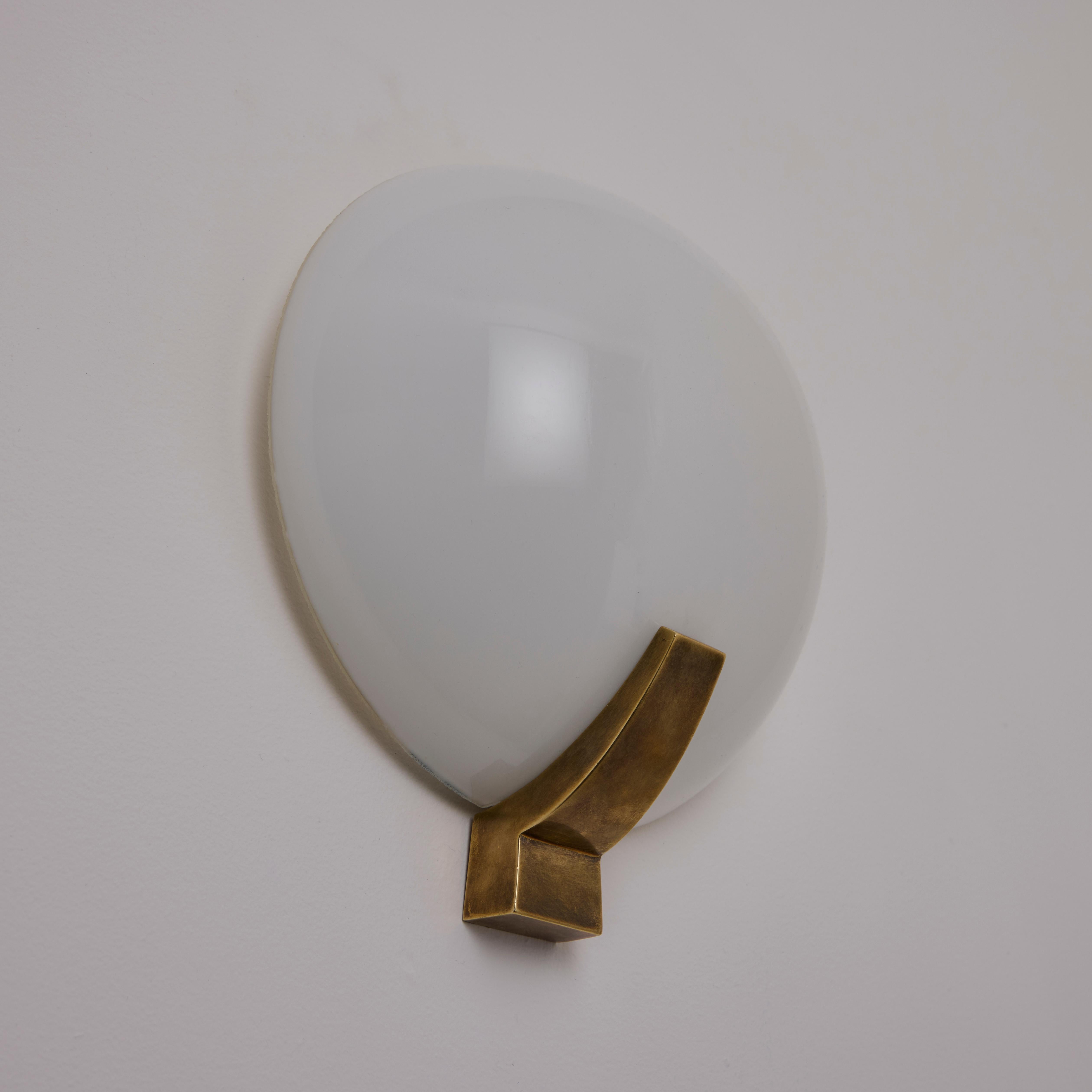 Ottone Coppia di lampade francesi di Jean Perzel in vendita