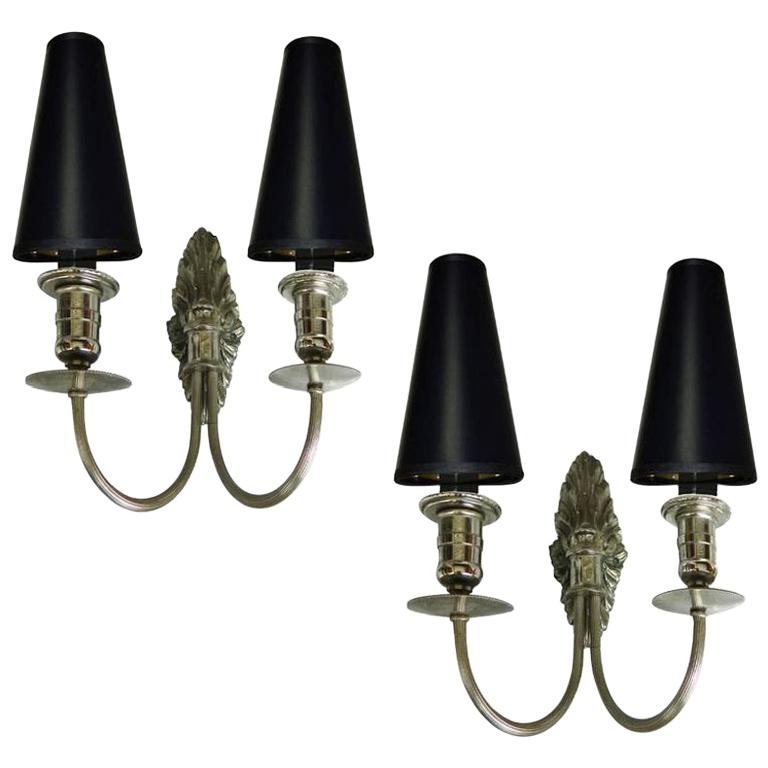 Paar französische Wandleuchter von Maison Charles