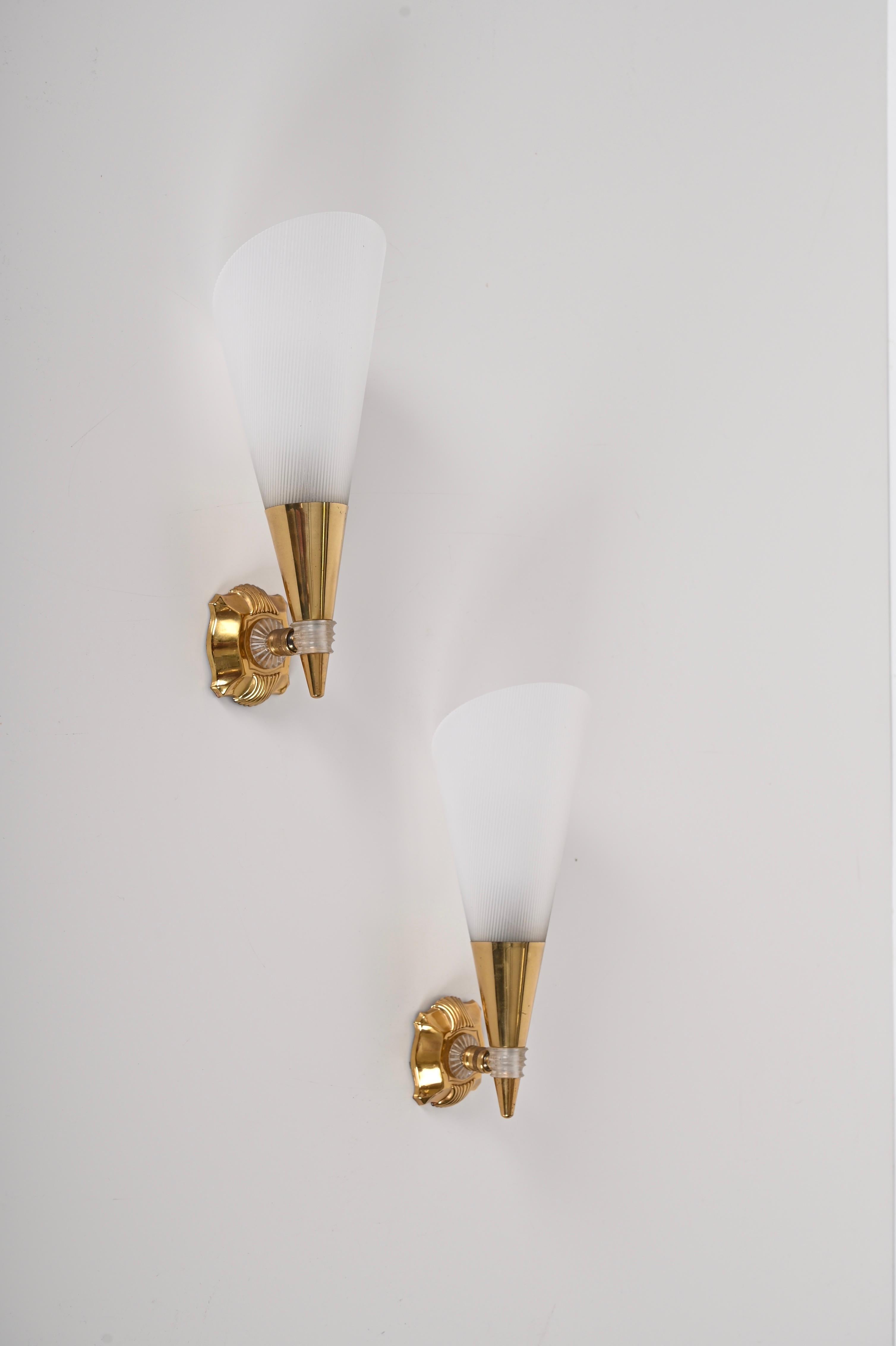 Pair of French Sconces in Brass and White Perspex, France 1950s In Good Condition In Roma, IT