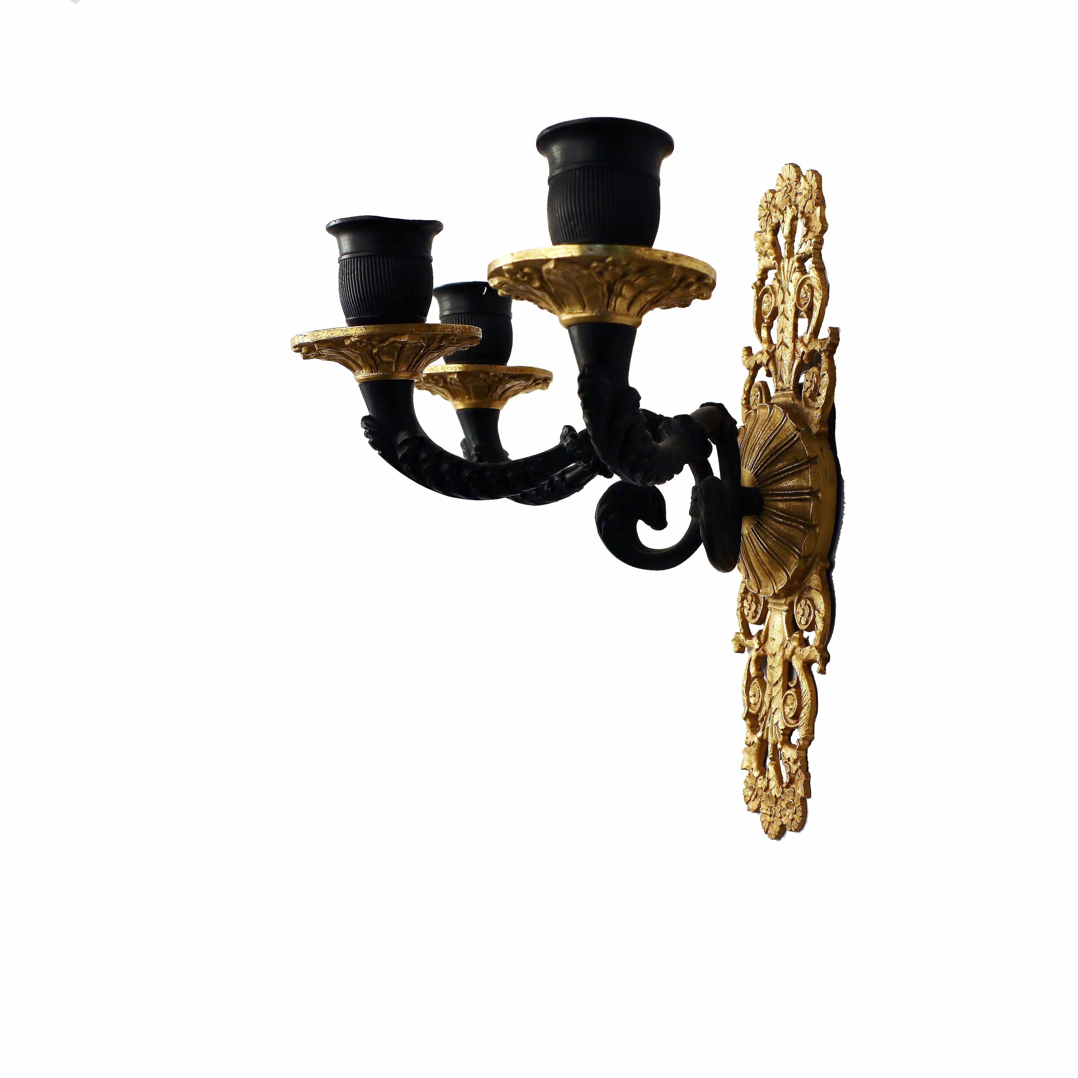 XIXe siècle Paire d'Appliques Murales à Trois Lumières du Deuxième Empire Français en vente