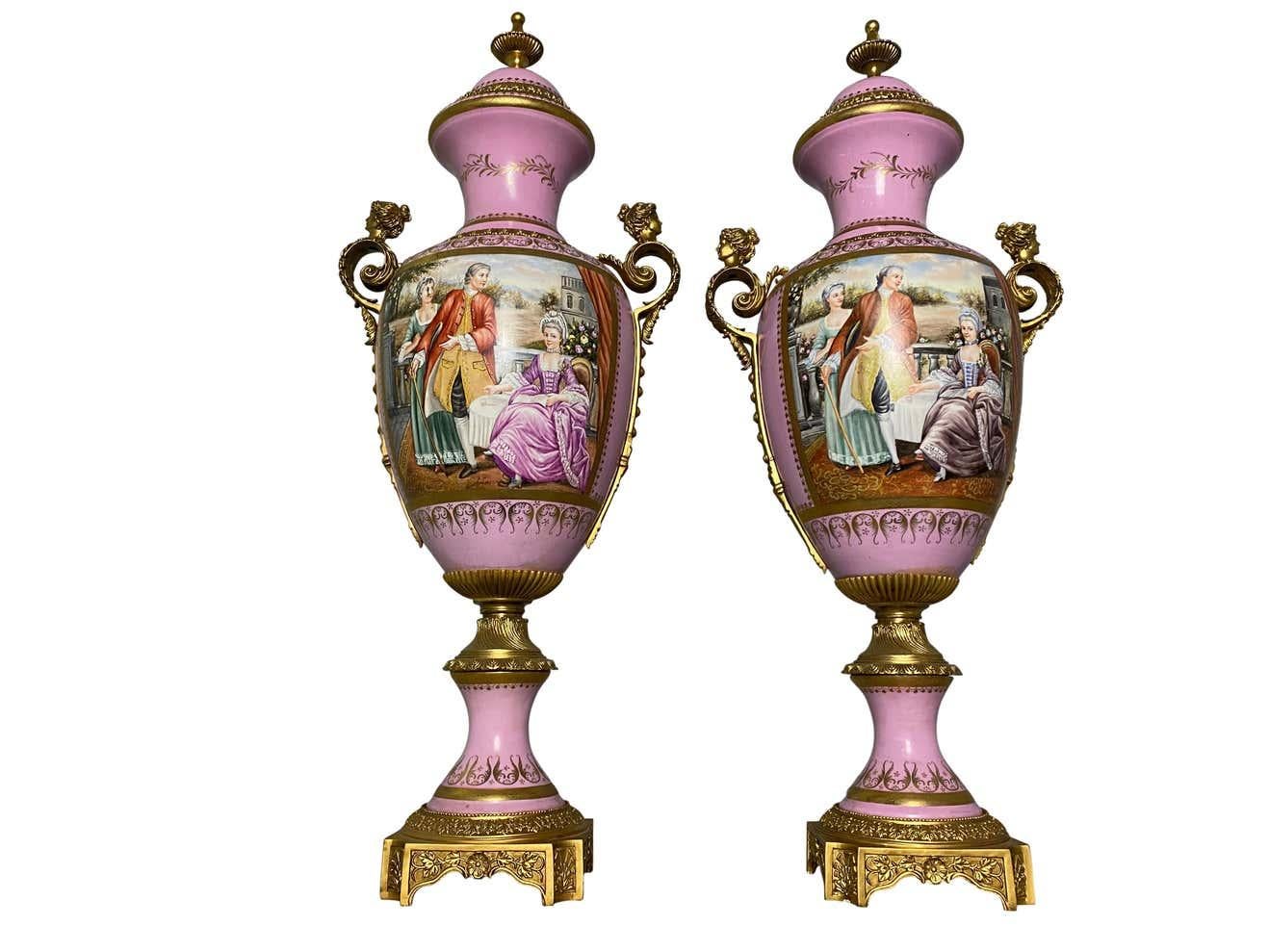 Coppia di vasi rosa monumentali francesi in stile Sèvres, XX secolo in vendita 5