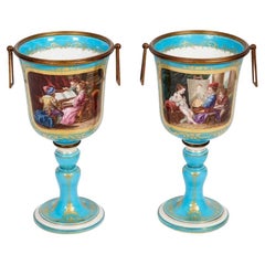 Paire de tasses ou vases en porcelaine turquoise de style Svres franais