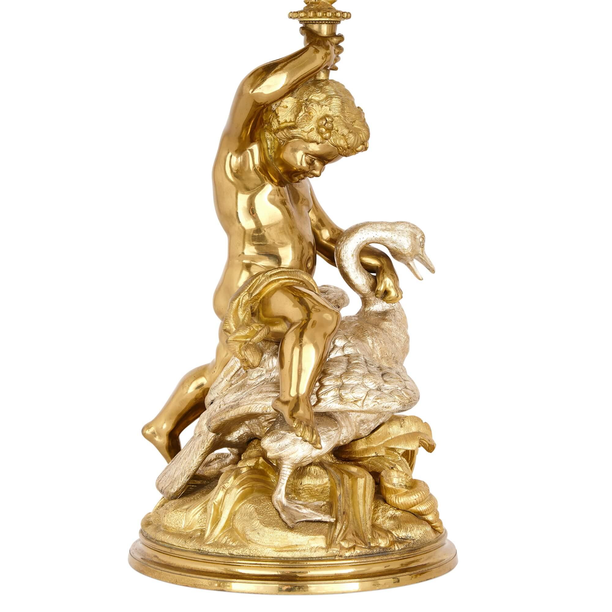 Doré Paire de candélabres français en argent et bronze doré  en vente