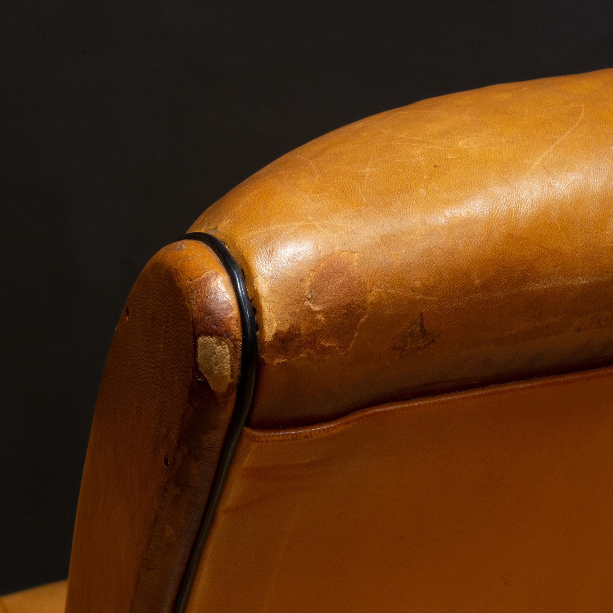 Pair of French Slopeback Light Caramel Leather Club Chairs c.1930-1940 For Sale 10
