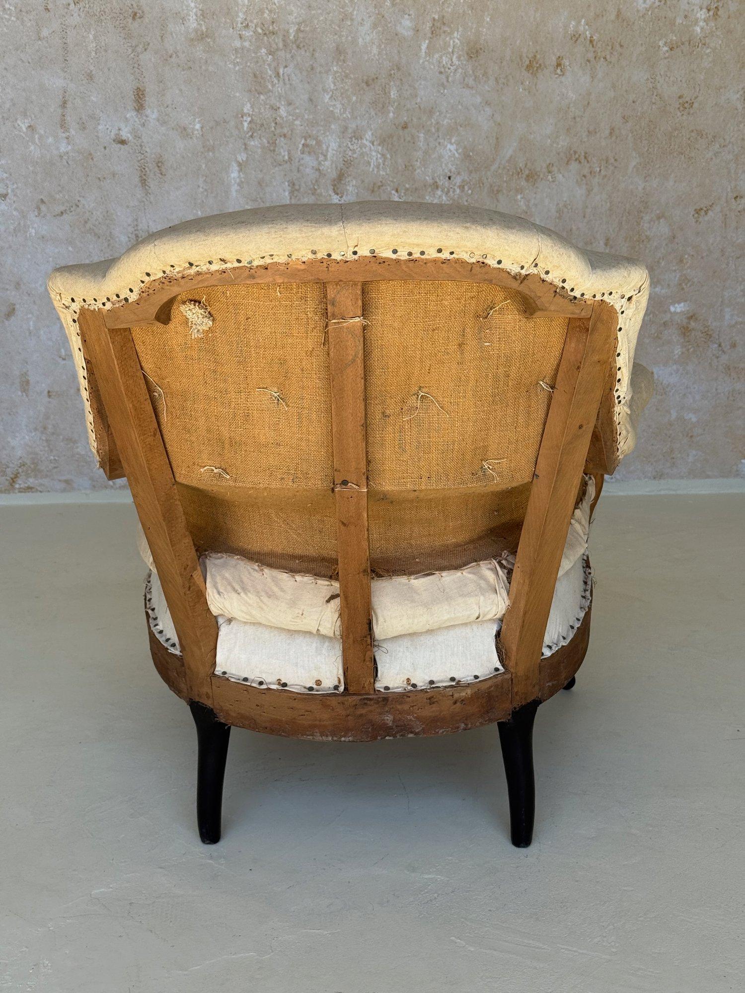 Coppia di poltrone francesi Napoleone III in scala ridotta con imbottitura a diamante in vendita 5