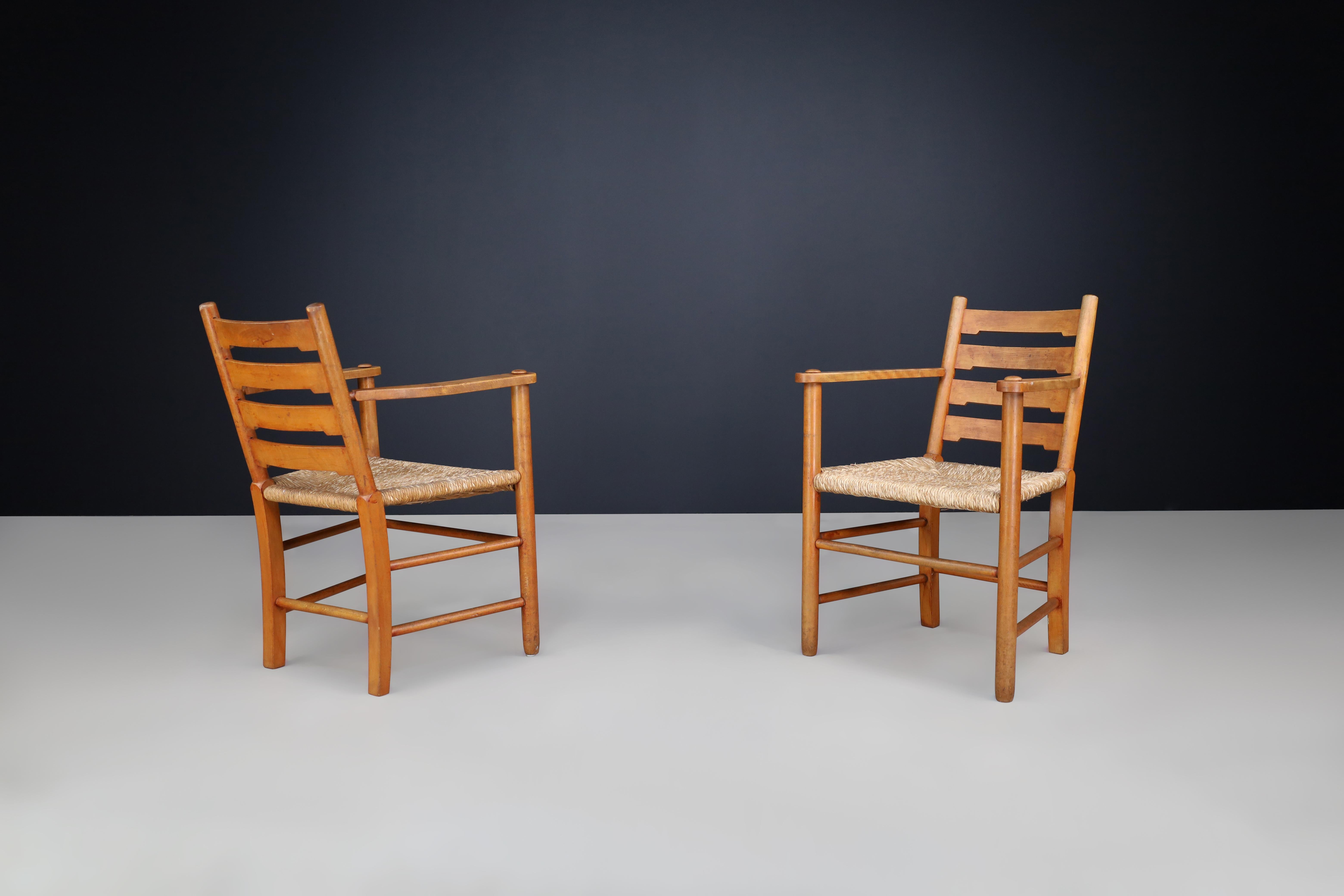 Pair of French Solid Beech Ladder-Back Armchairs with Rush Seats, France, 1950s For Sale 4
