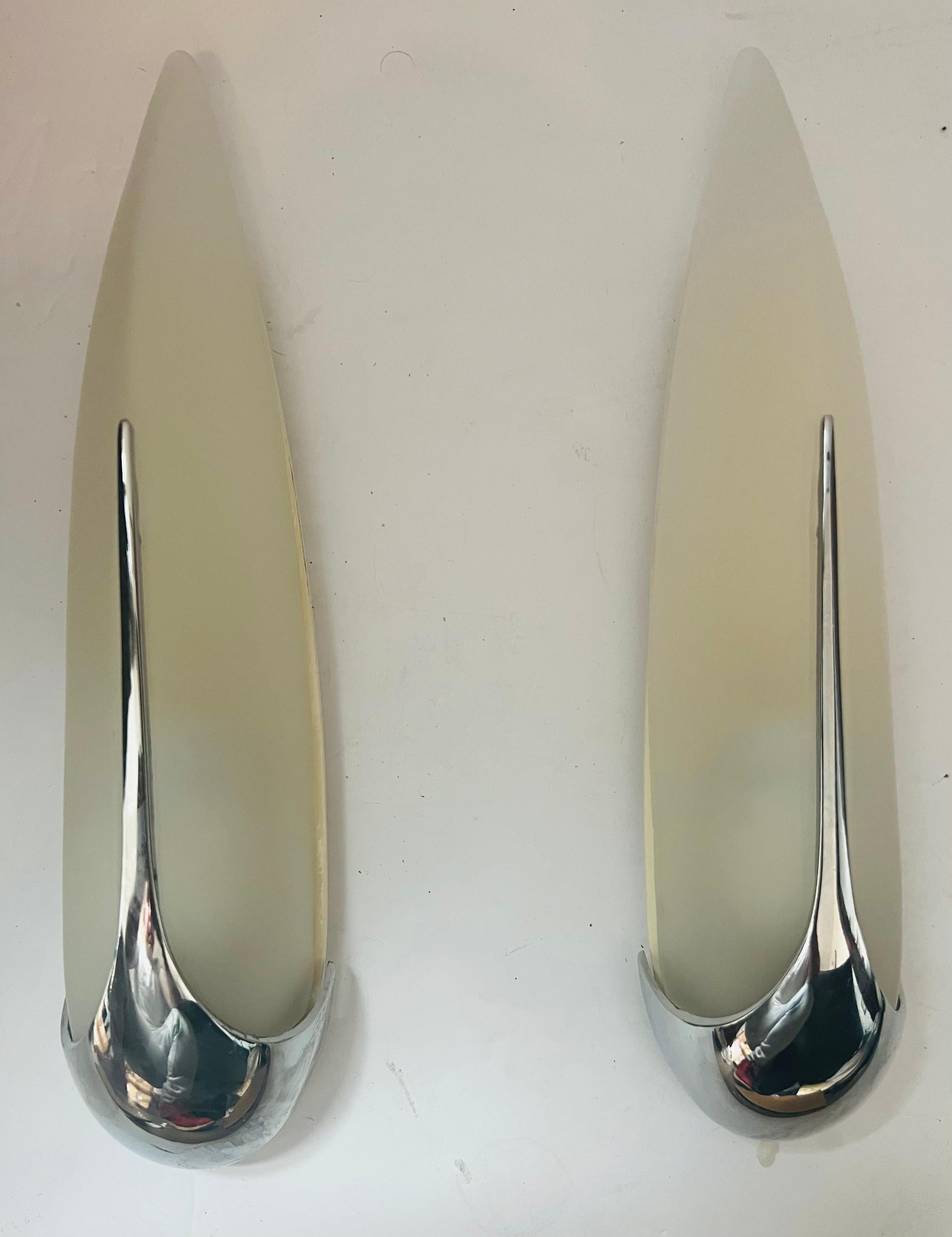 Pair of French Space Age 1990s Wall Lamps For Sale 6