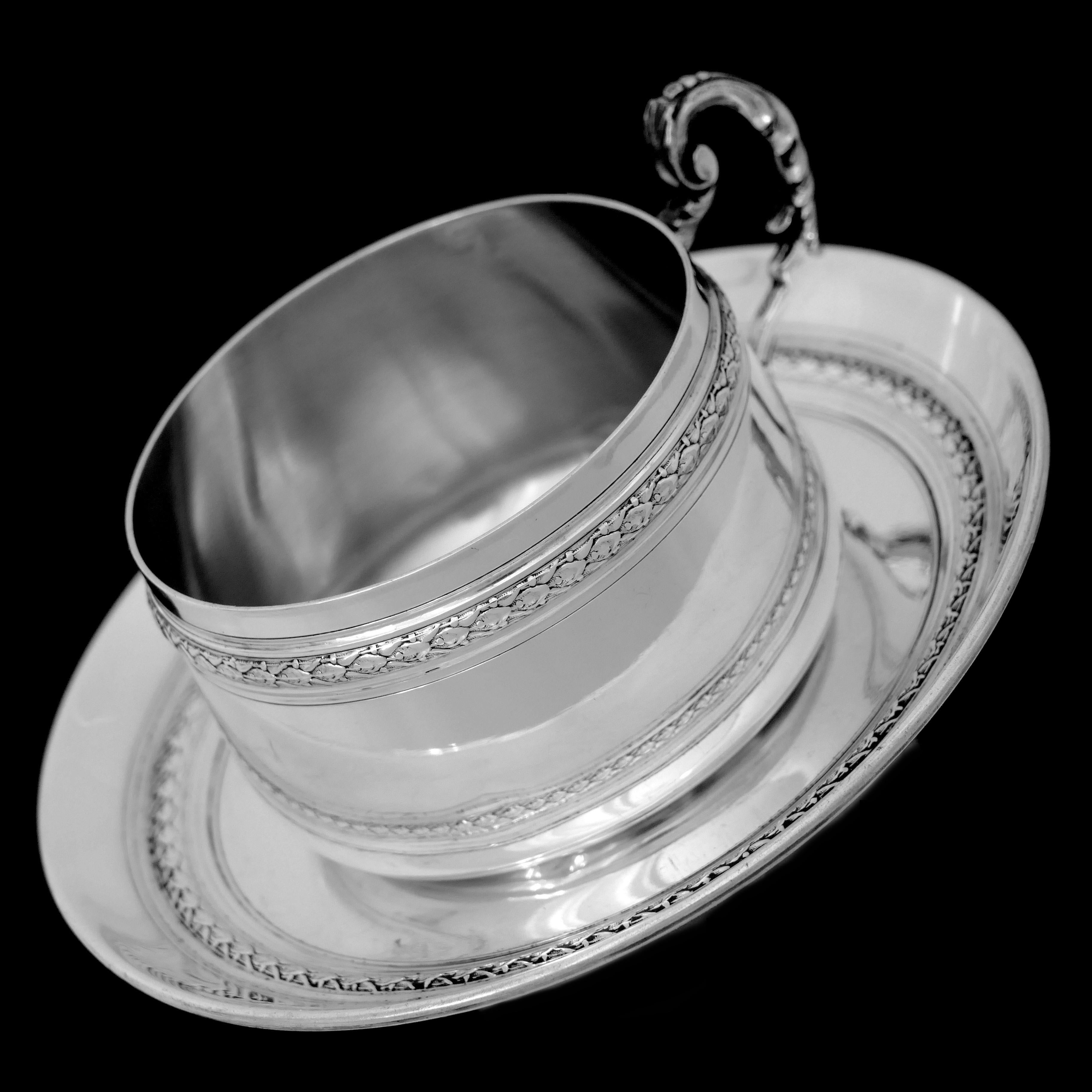 Pair of French Sterling Silver Coffee Tea Cups and Saucers, Neoclassical In Good Condition For Sale In TRIAIZE, PAYS DE LOIRE
