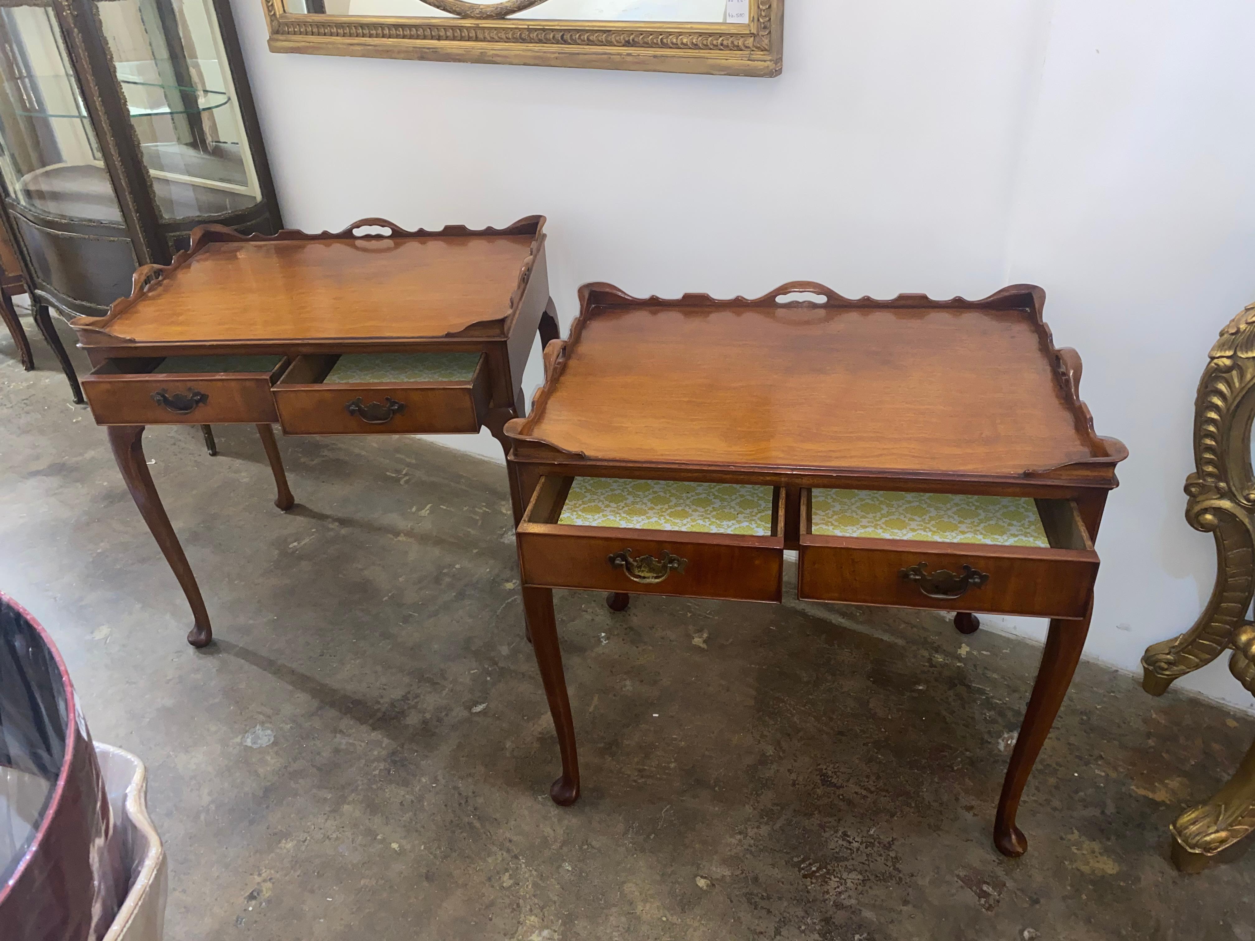 Pair of French Style Mahogany Tea Tables In Good Condition In Dallas, TX