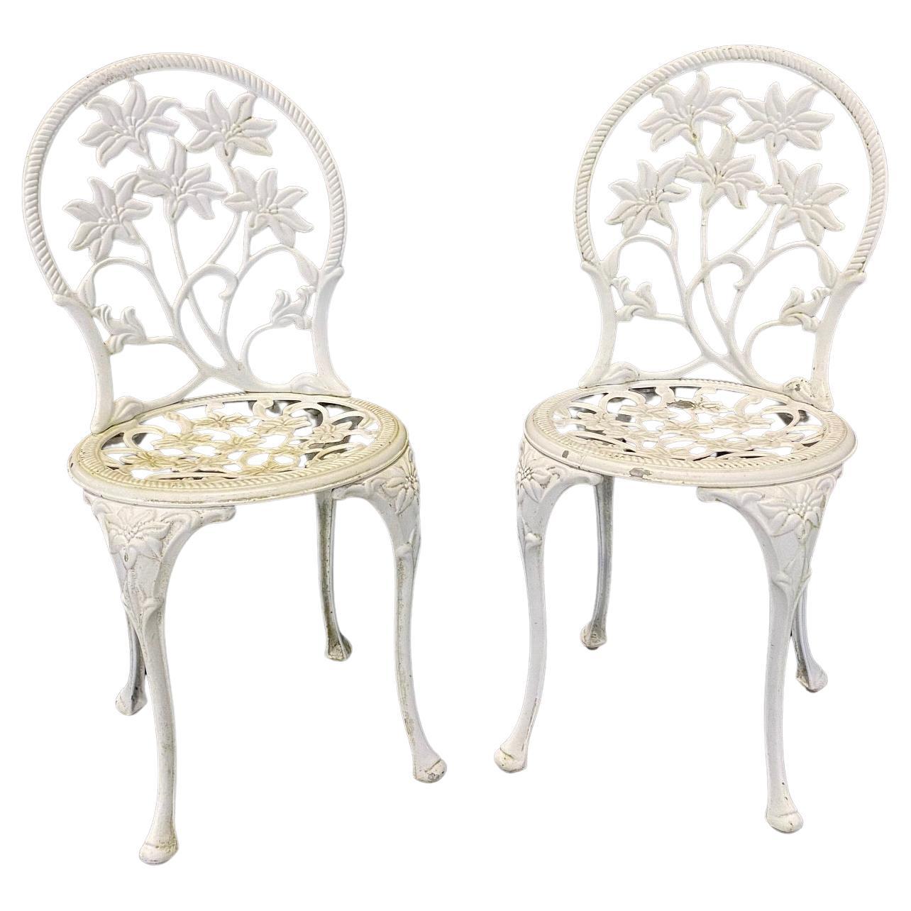 Antique and Vintage Patio and Garden Furniture 2,883 For Sale at