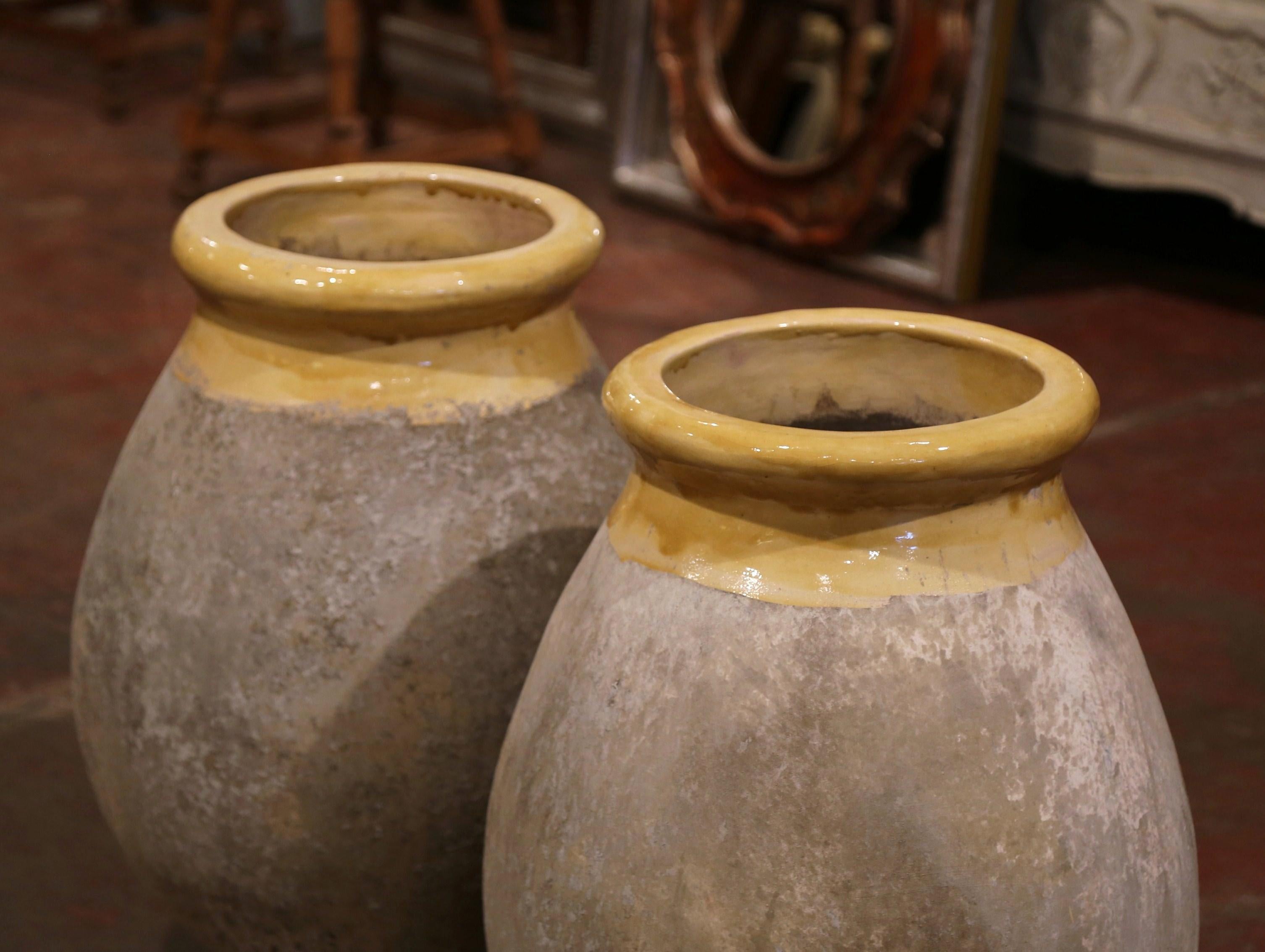 Pair of French Terracotta and Yellow Glazed Olive Jars from Provence In Excellent Condition In Dallas, TX