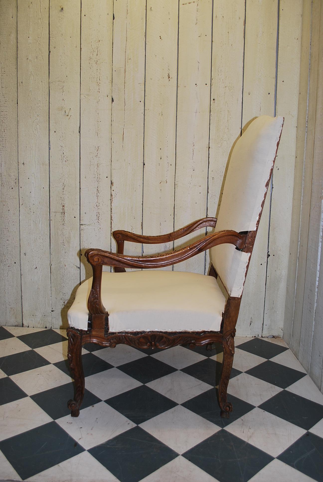Walnut Pair of French Throne Arm Chairs or Fauteuils For Sale