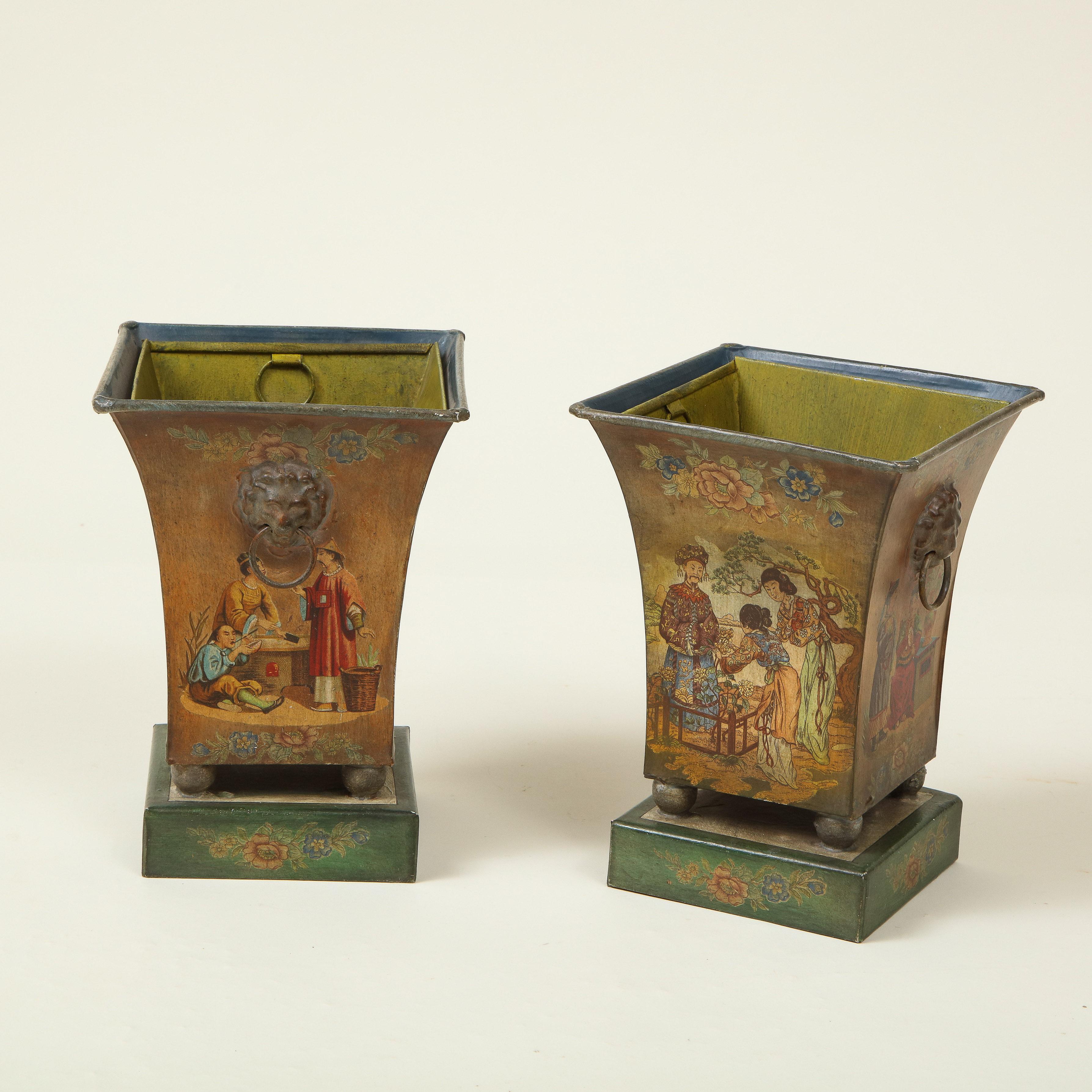 Pair of French Tôle Peinte Chinoiserie Cache Pots In Good Condition In New York, NY