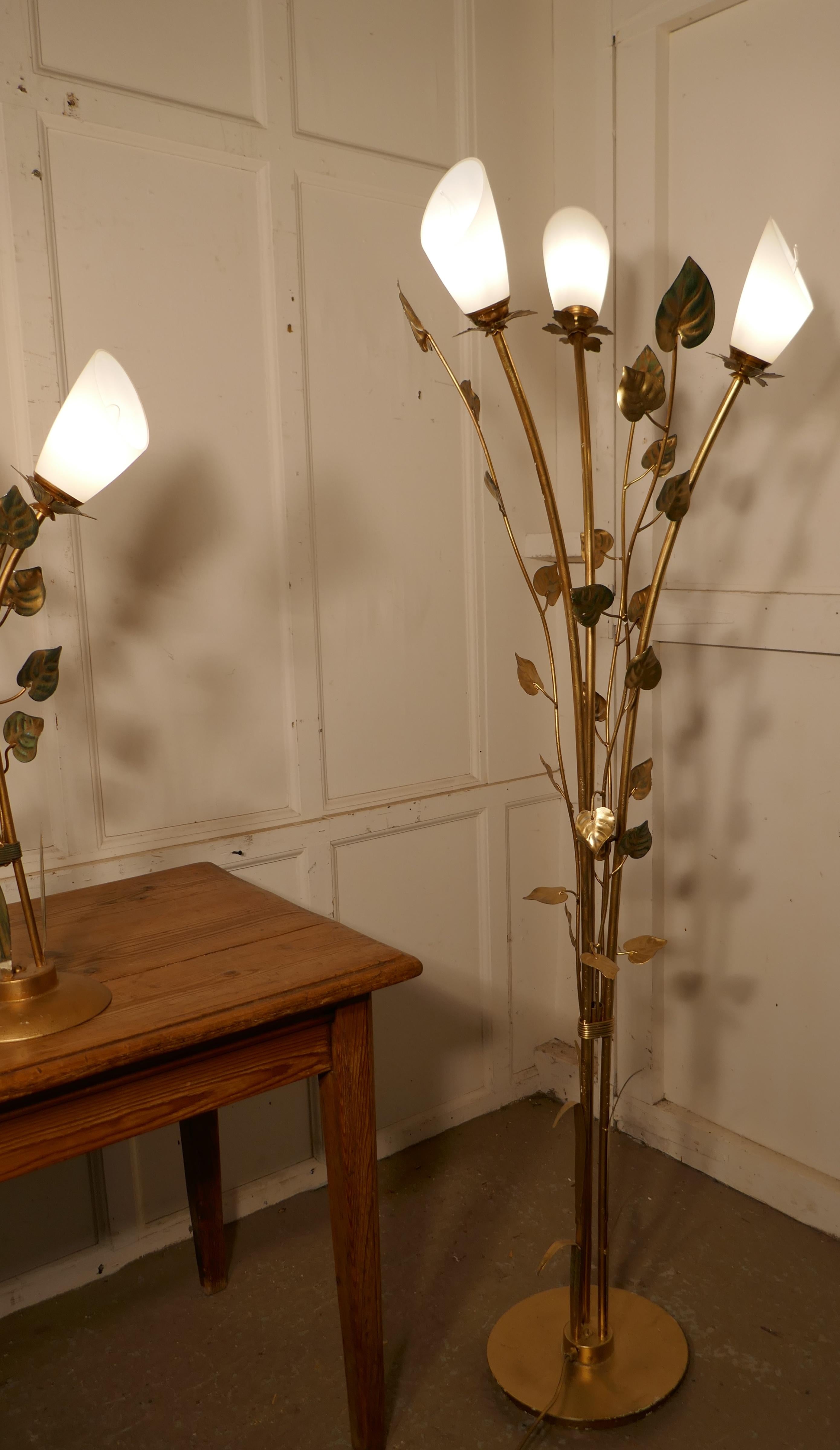 Pair of French Toleware Lamps with Leaves in the Orangery Style, Floor and Table In Good Condition For Sale In Chillerton, Isle of Wight