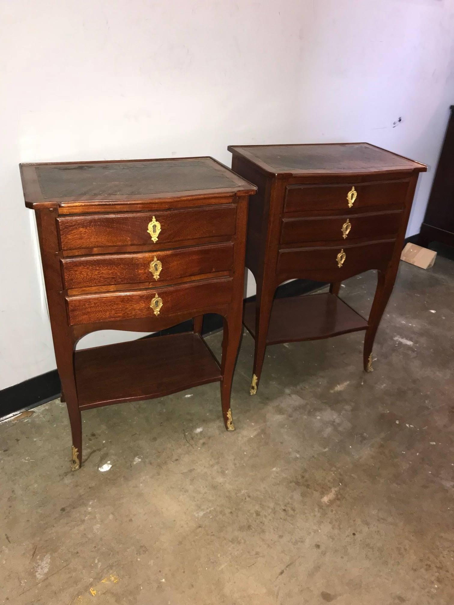 Louis XV Pair of French Transitional Side Tables
