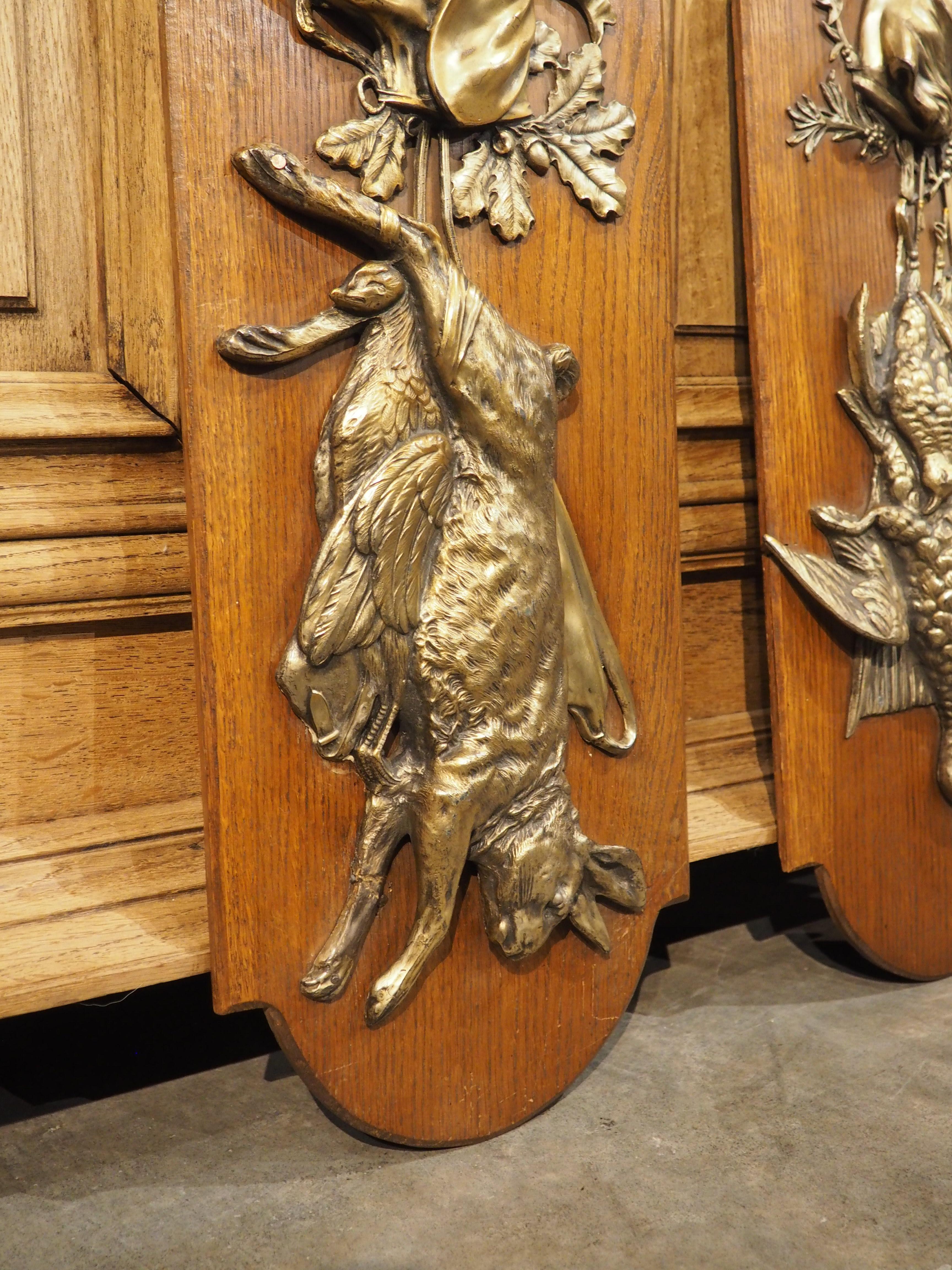 Coppia di targhe per la caccia montate francesi Trophées de Chasse, primi anni del 1900 in vendita 7