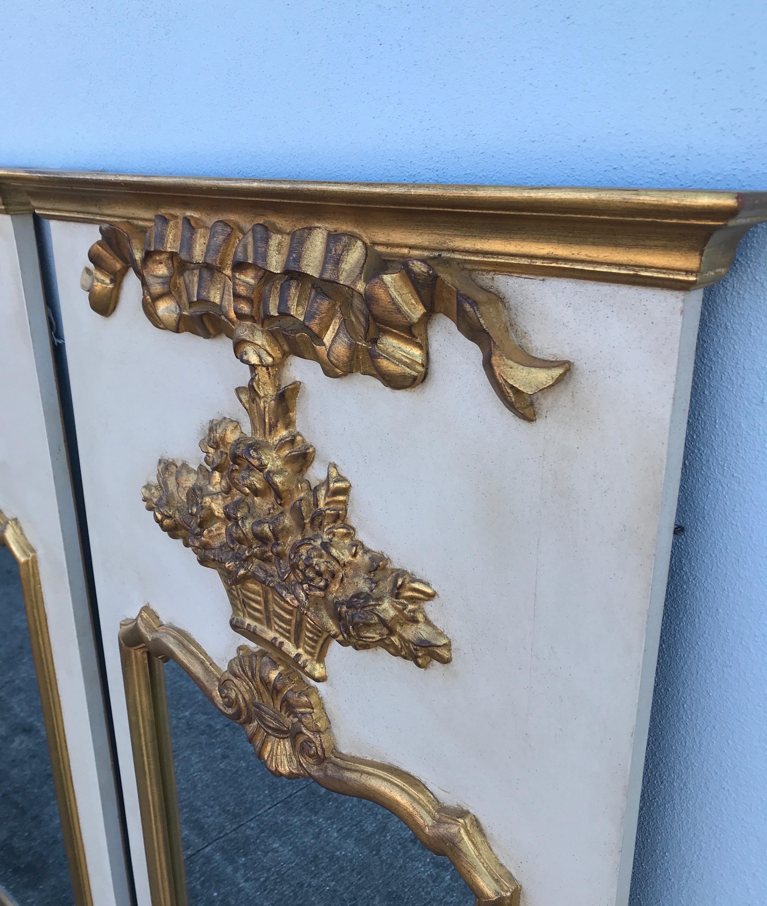 Pair of French Trumeau Style Mirrors by Carvers Guild In Good Condition In West Palm Beach, FL