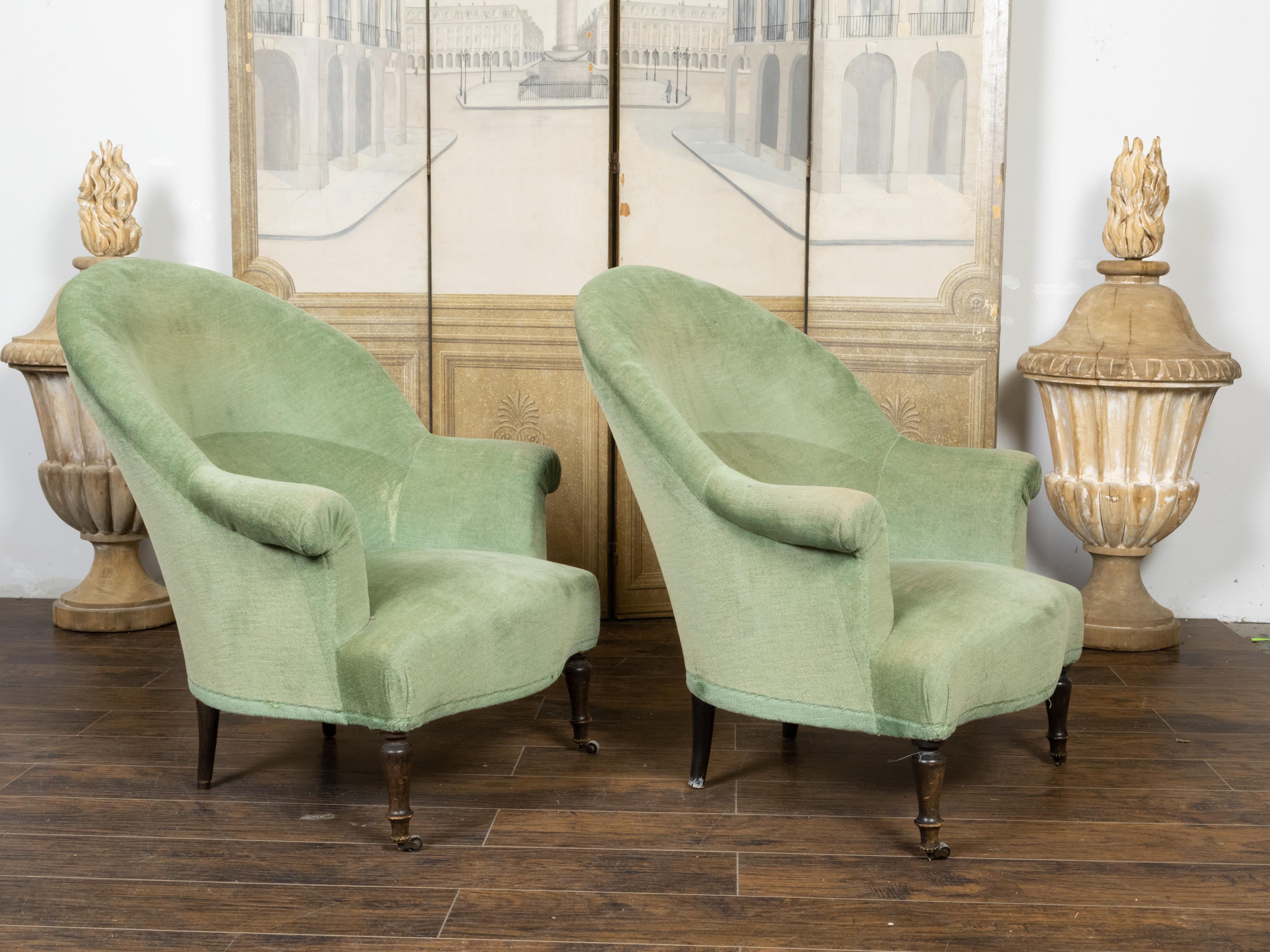 Pair of French Turn of the Century Bergère Chairs with Green Velvet Upholstery For Sale 3