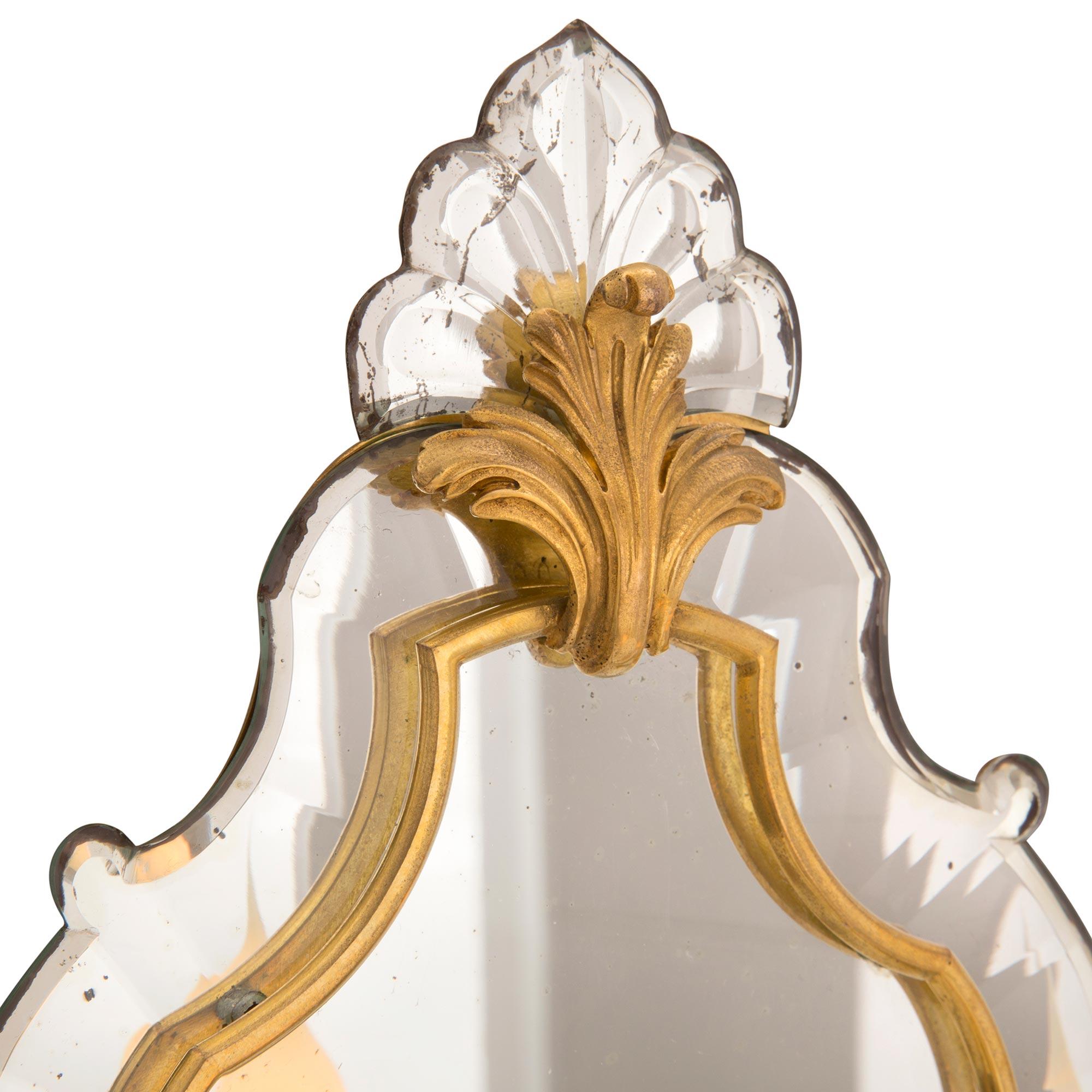 Pair of French Turn-of-the-Century Venetian Style Ormolu and Mirrored Sconces For Sale 1