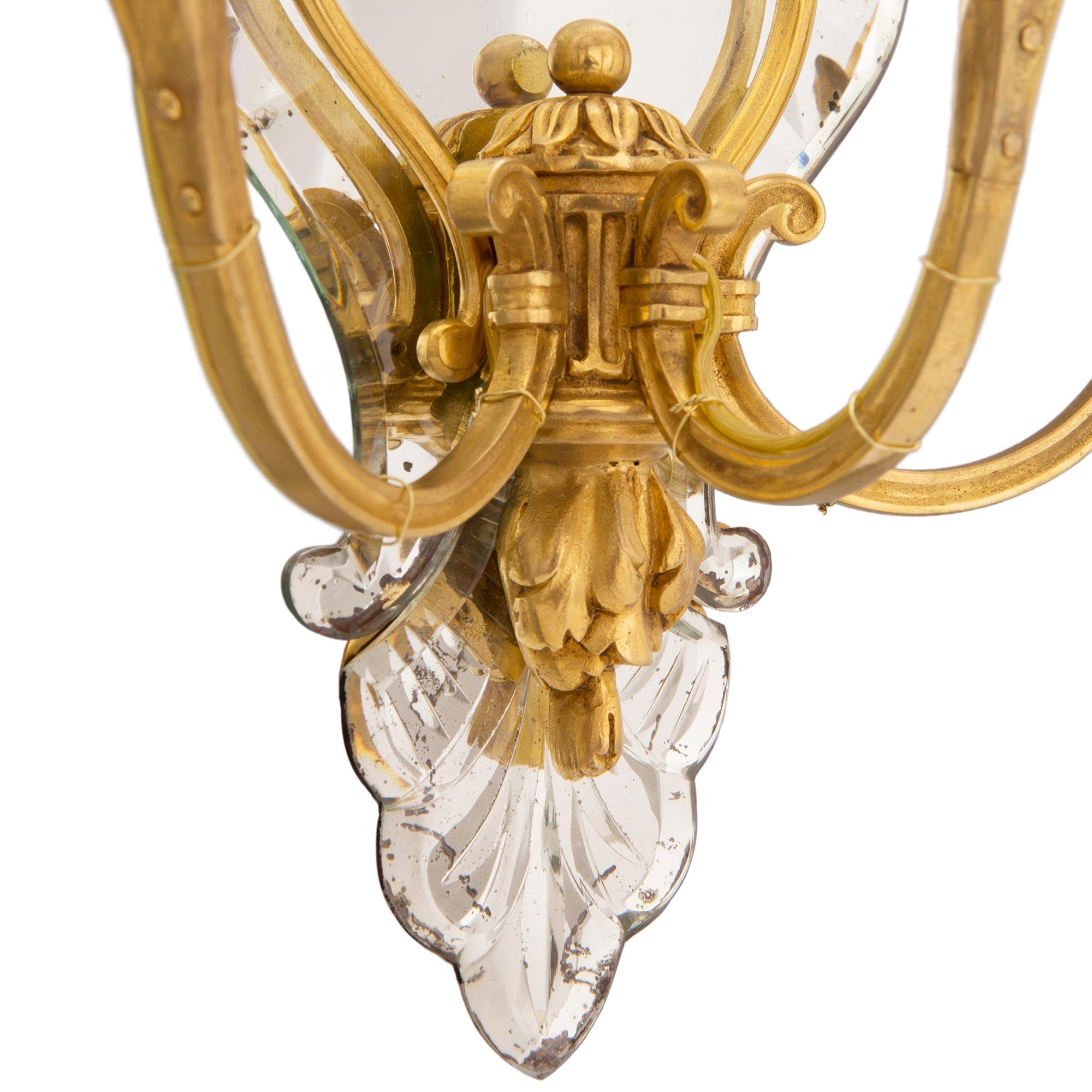 Pair of French Turn-of-the-Century Venetian Style Ormolu and Mirrored Sconces For Sale 2