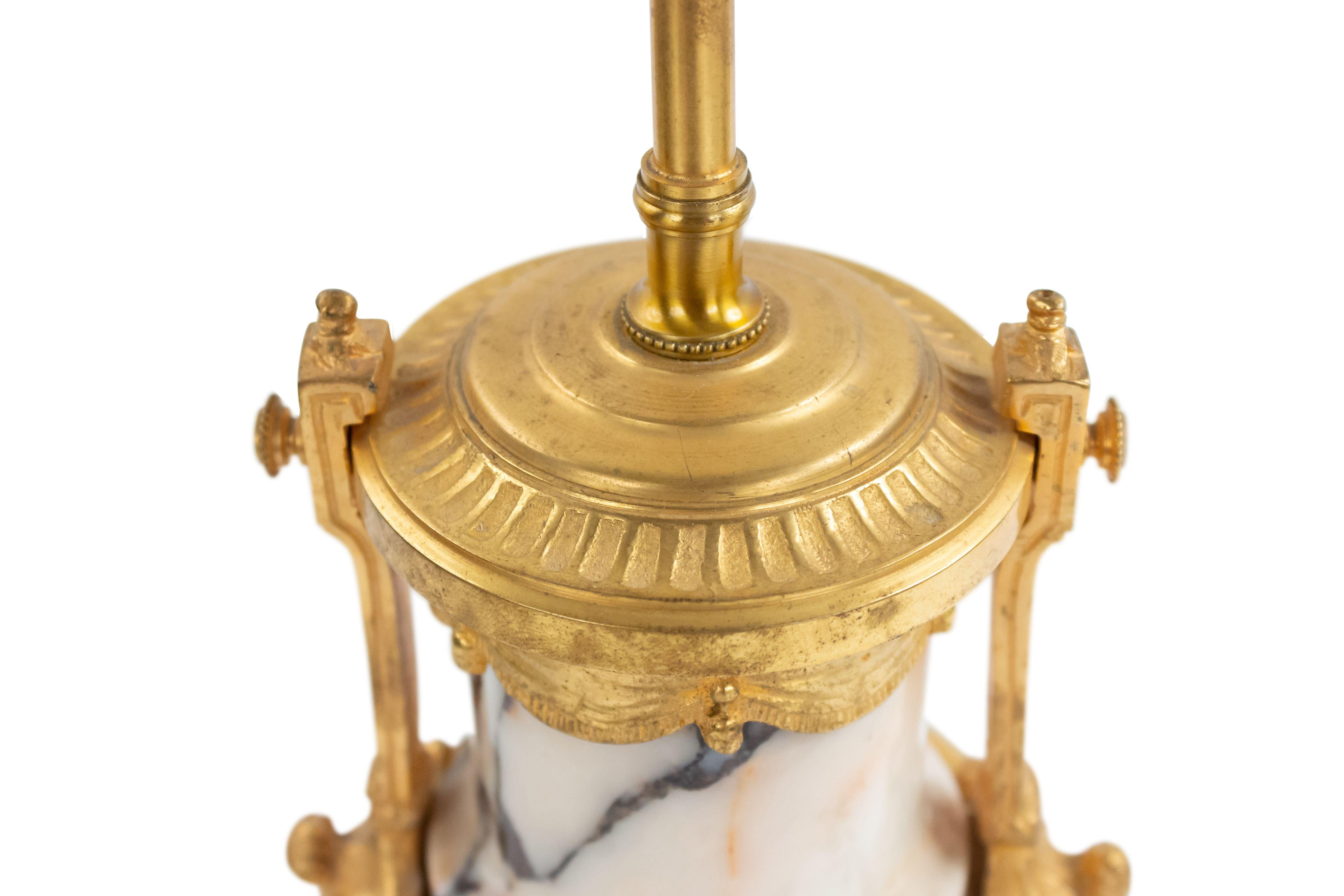 Pair of French Victorian Marble and Bronze Urn Table Lamps For Sale 1
