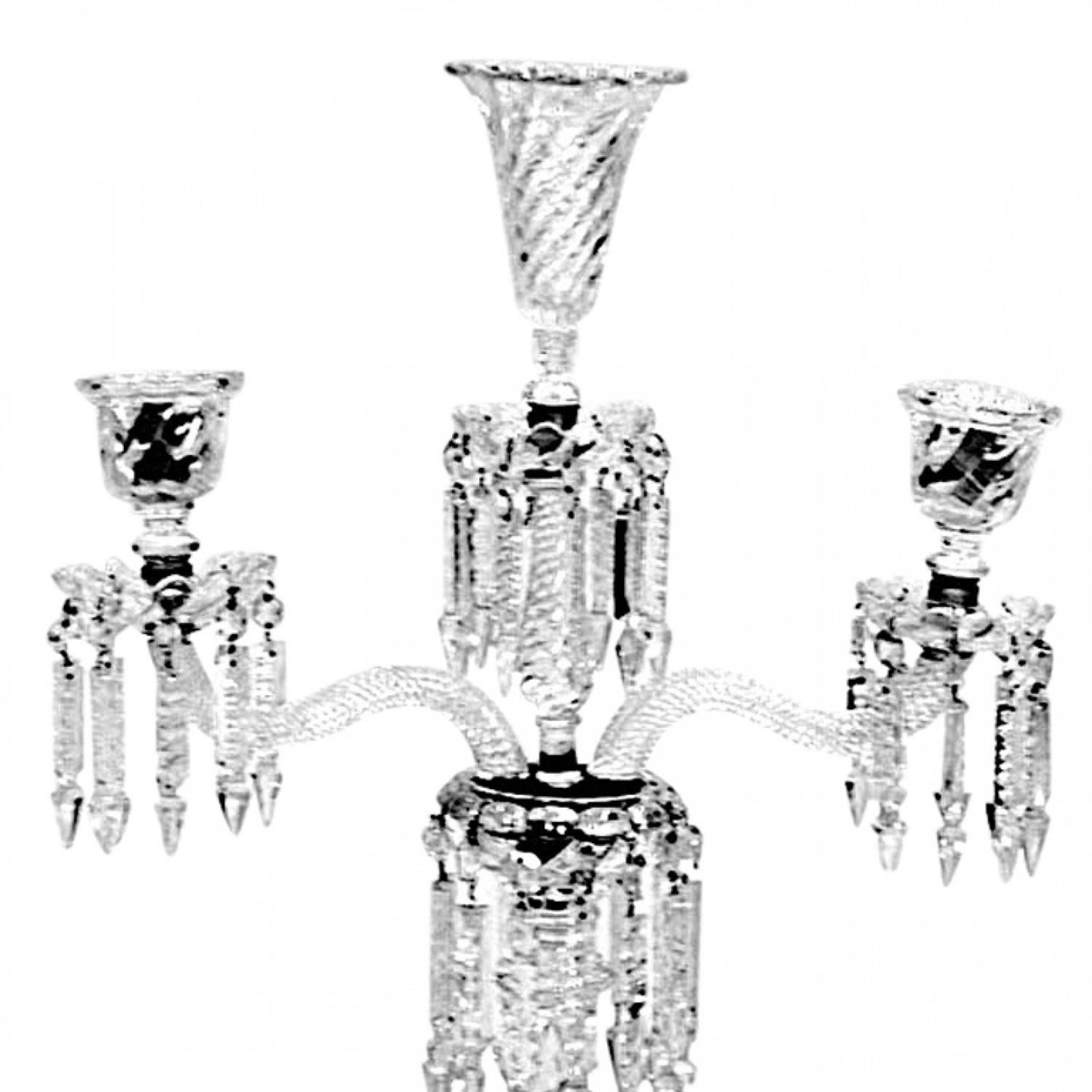 Paar französische viktorianische Baccarat-Kristallkandelaber (Französisch) im Angebot