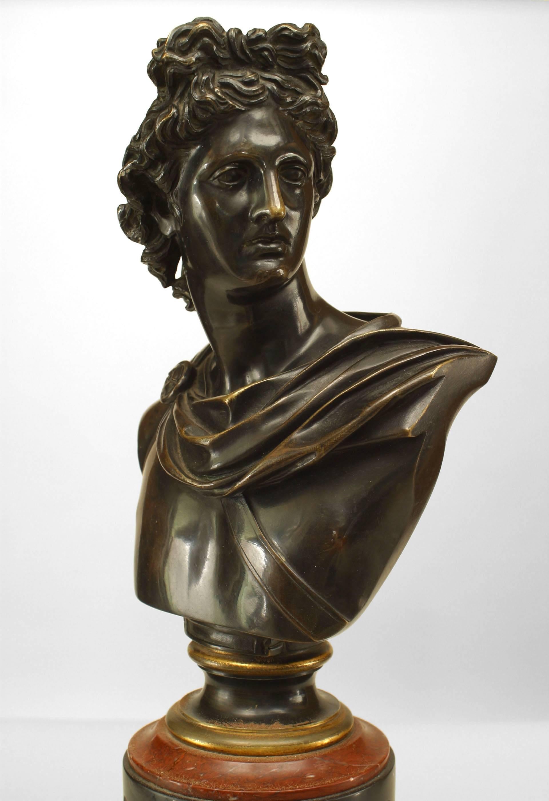 Victorien Paire de bustes d'Apollon et de Diane de style victorien français en vente