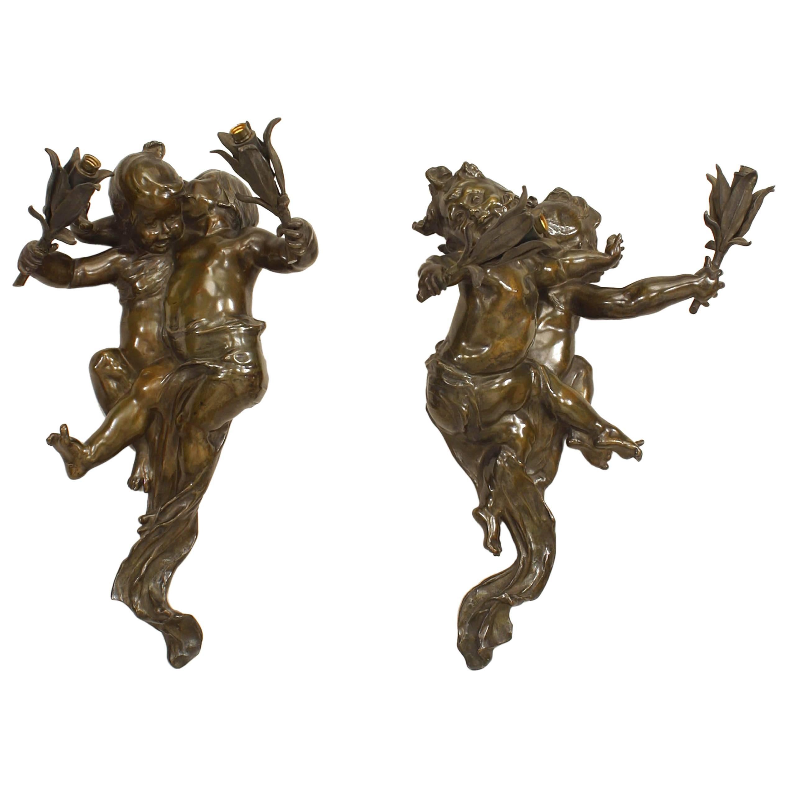 Französische viktorianische Cherub-Wandleuchter aus patinierter Bronze von Joseph Cheret, Paar